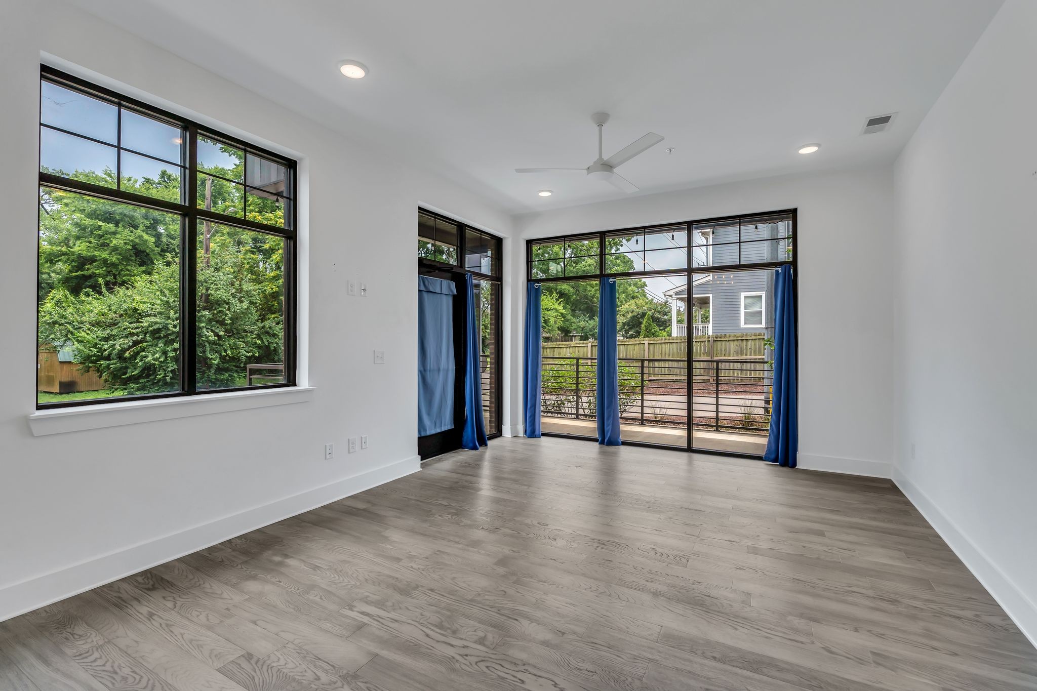 1403 Martin St Unit: 103
