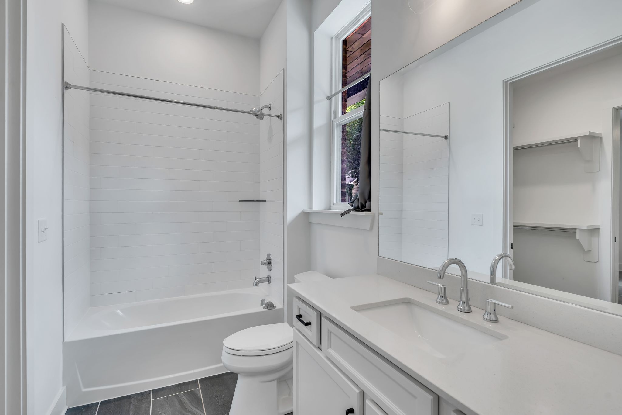 1403 Martin St Unit: 103