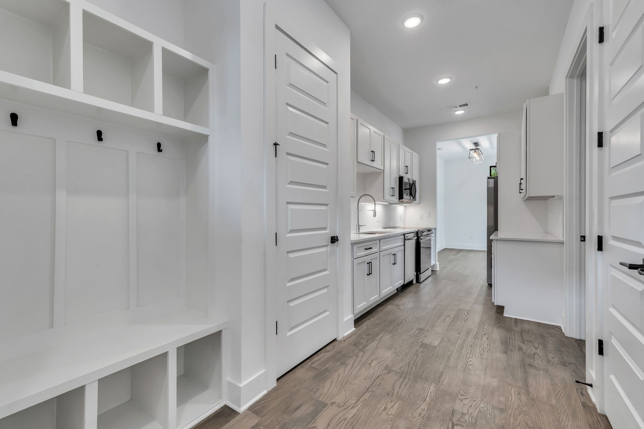 1403 Martin St Unit: 103