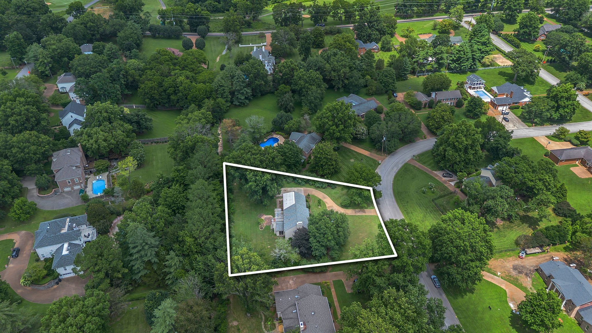 6380 Chickering Cir