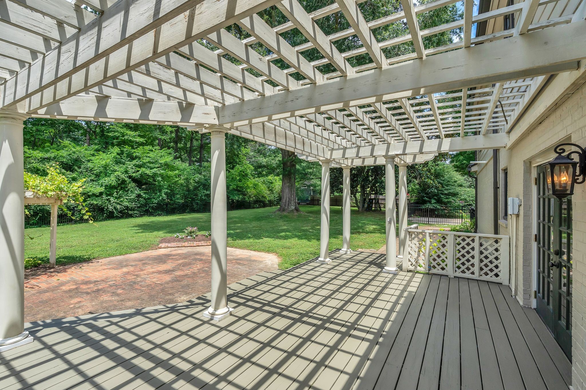 6380 Chickering Cir