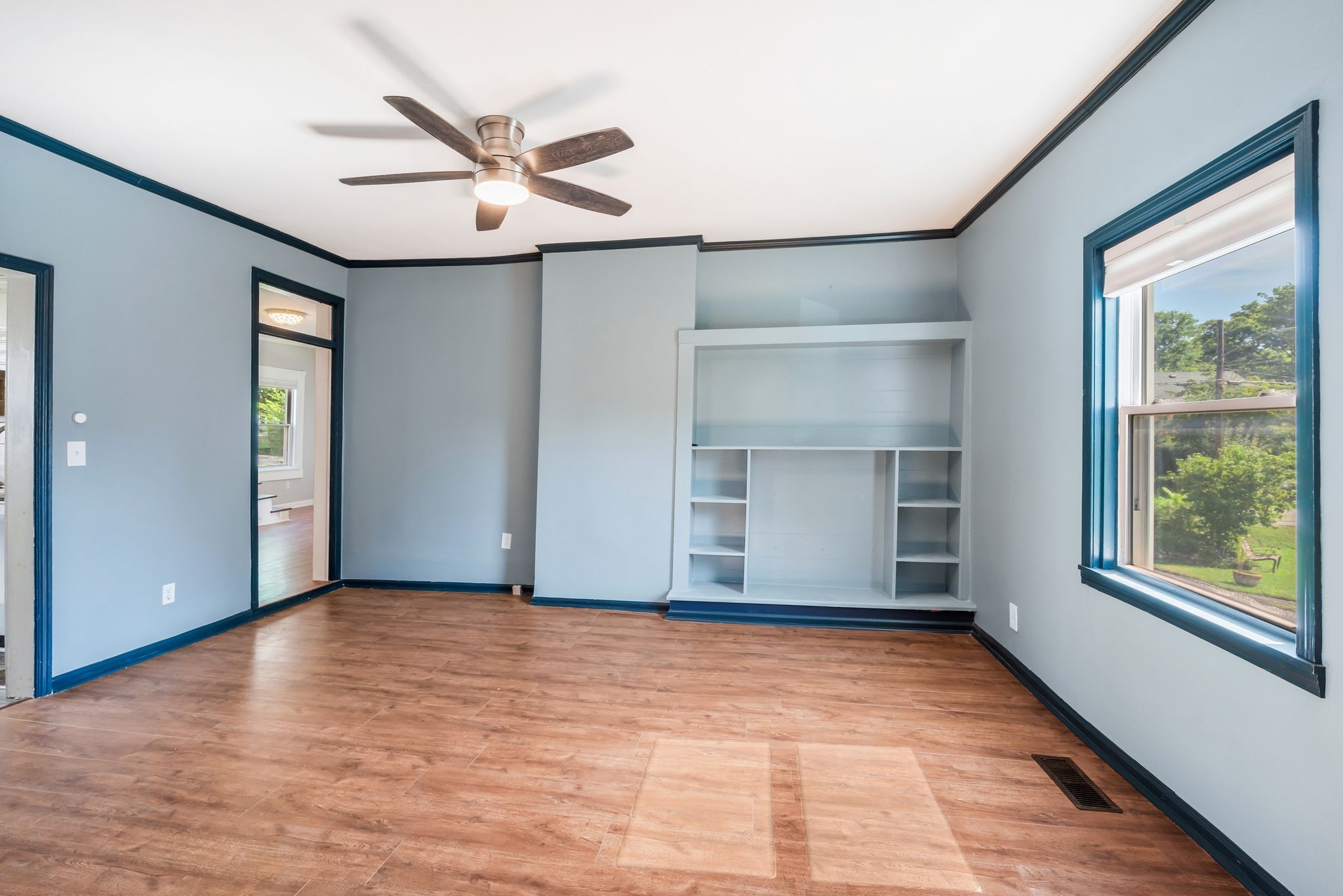 330 Pullen Ave