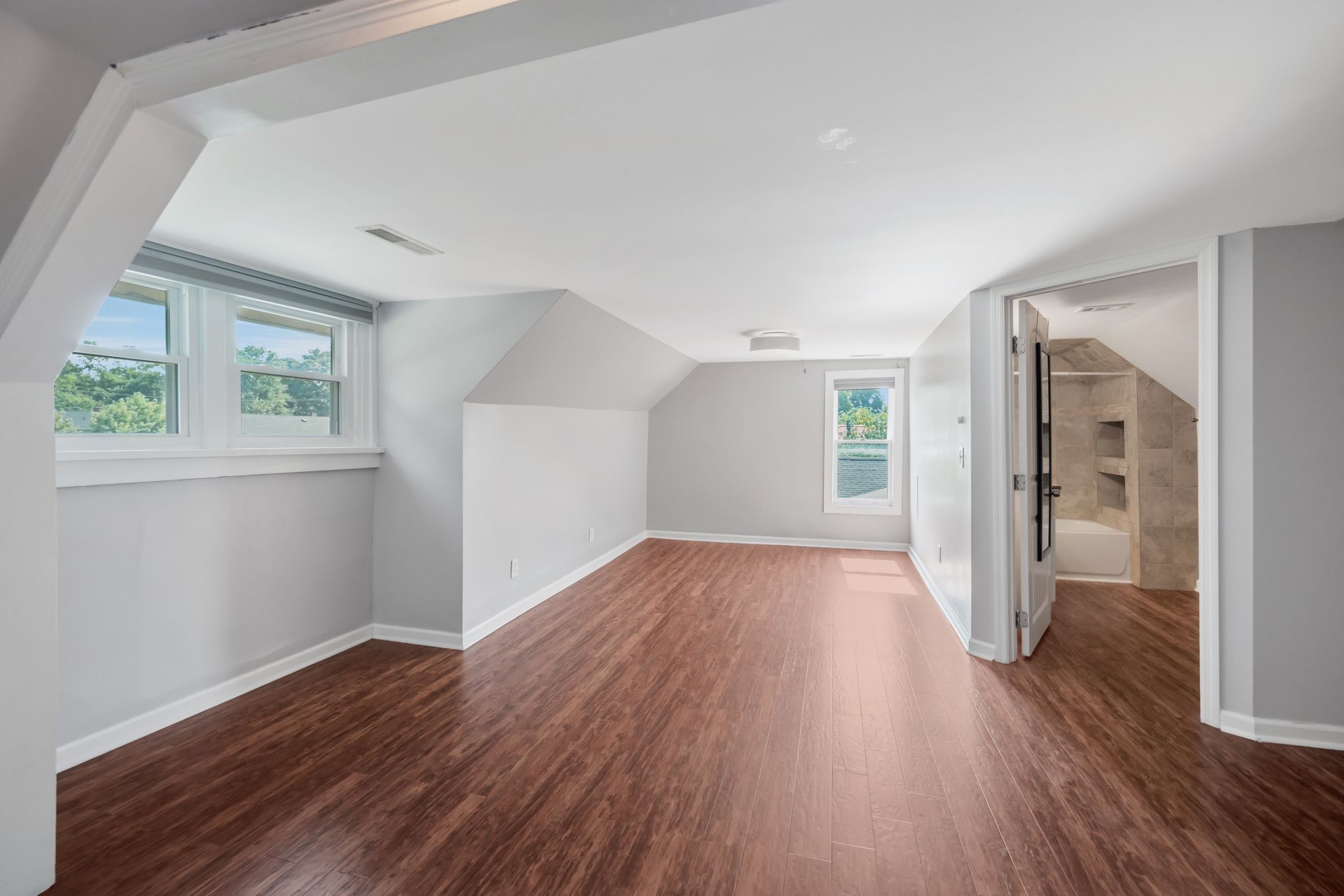 330 Pullen Ave