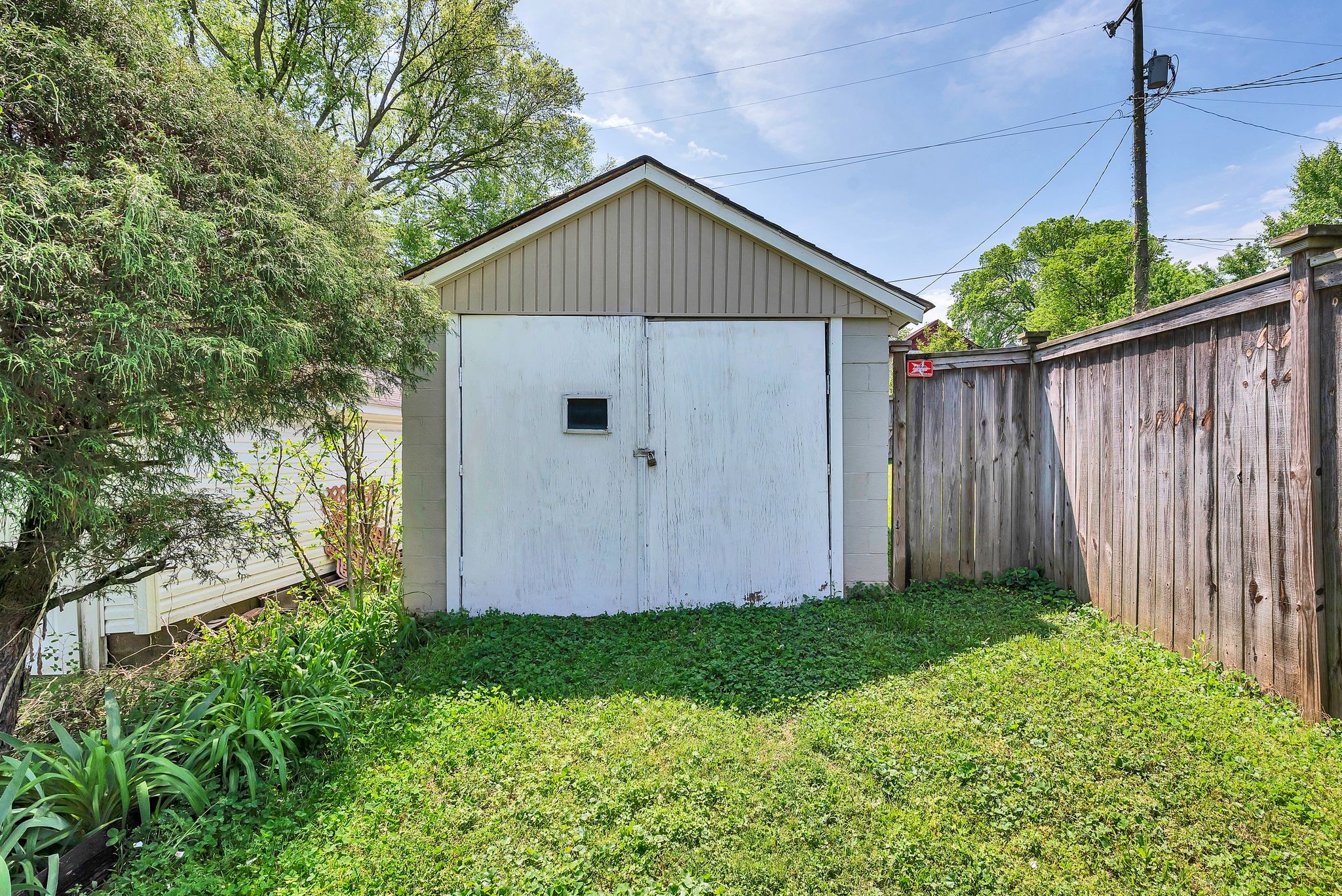 330 Pullen Ave
