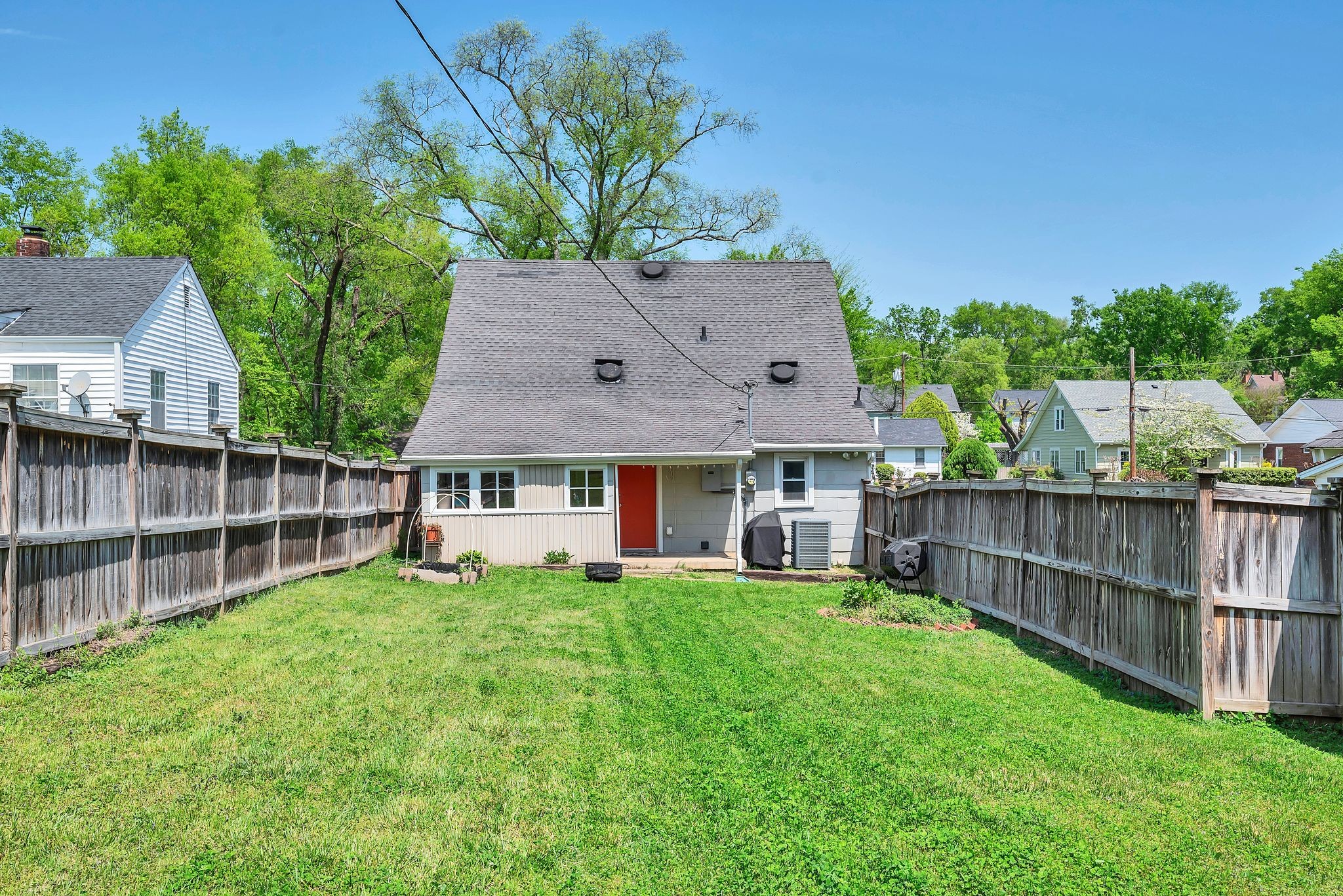 330 Pullen Ave