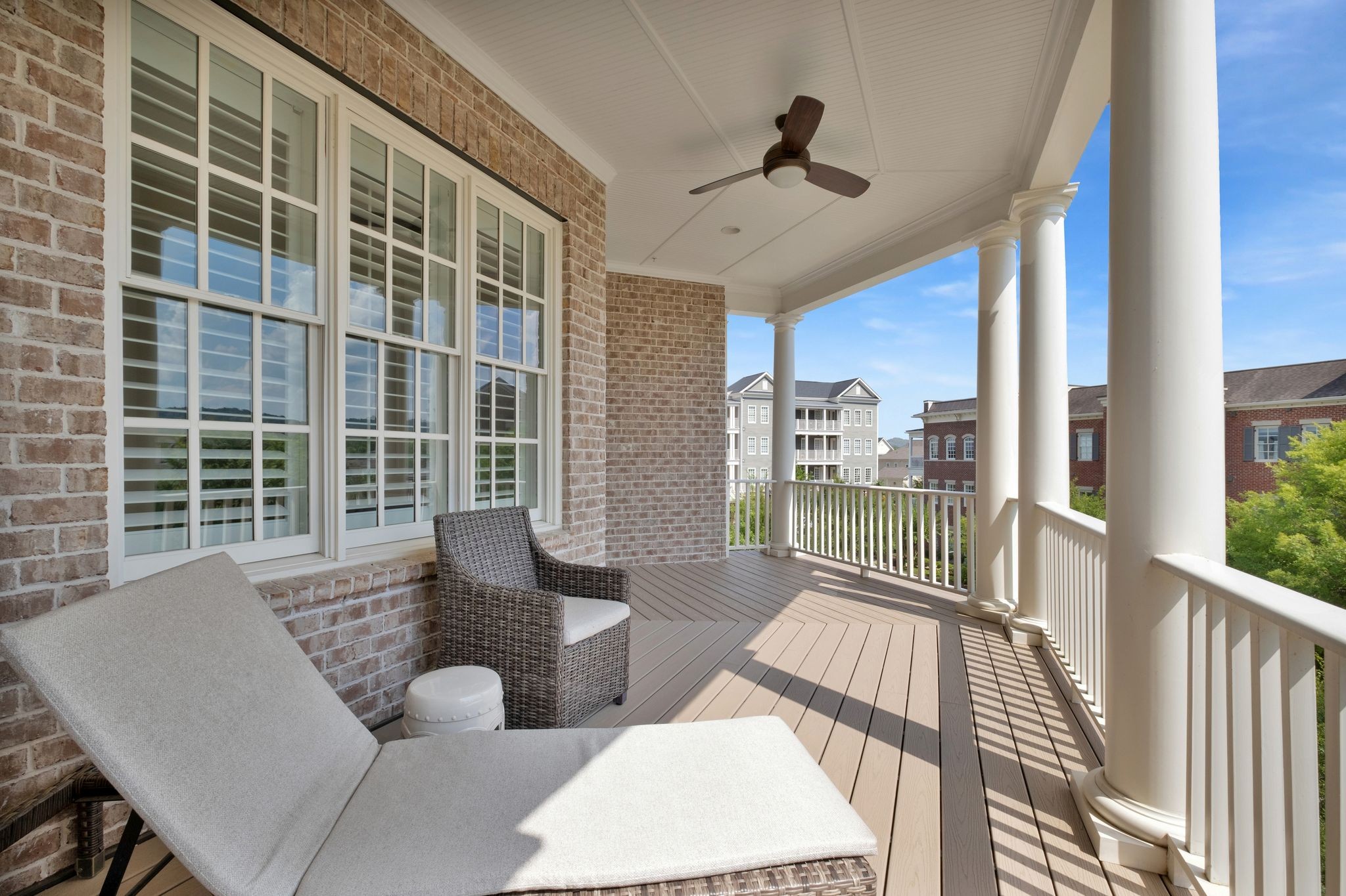 147 Front St