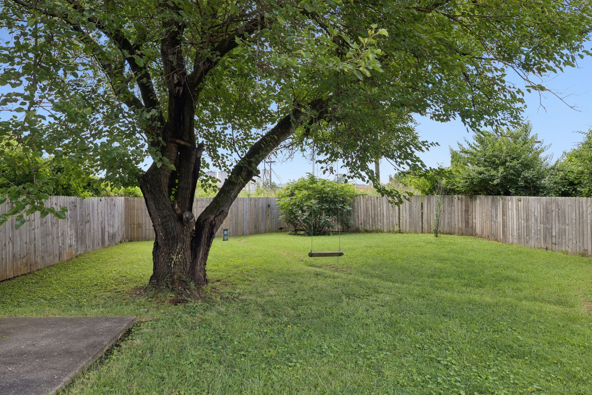 2707 Buchanan St