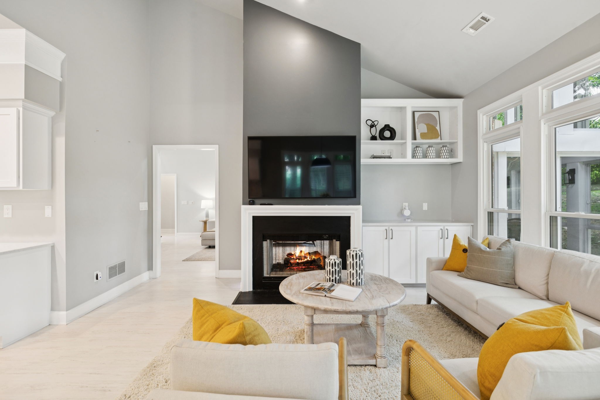 1545 Abbottsford