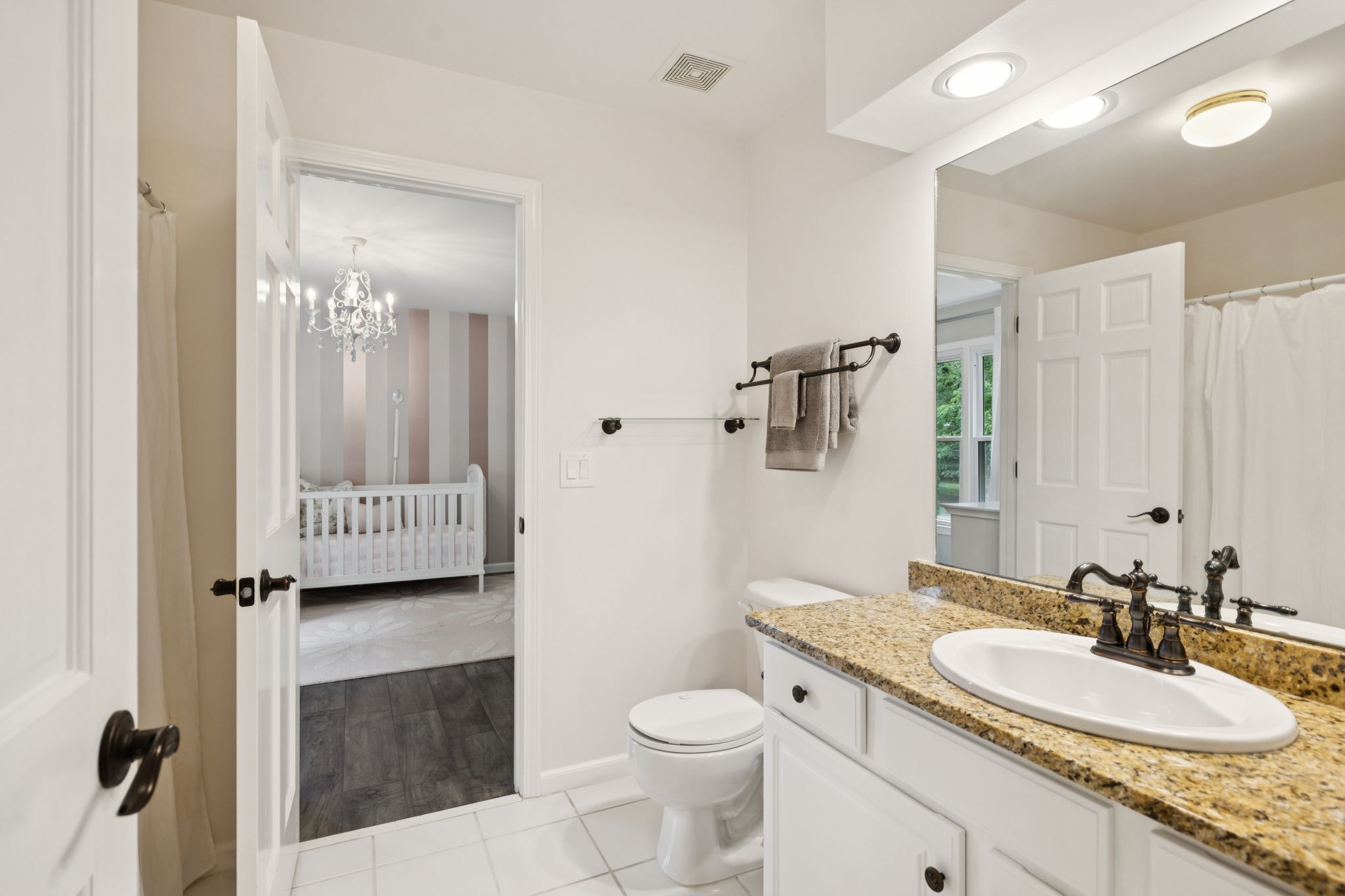 1545 Abbottsford