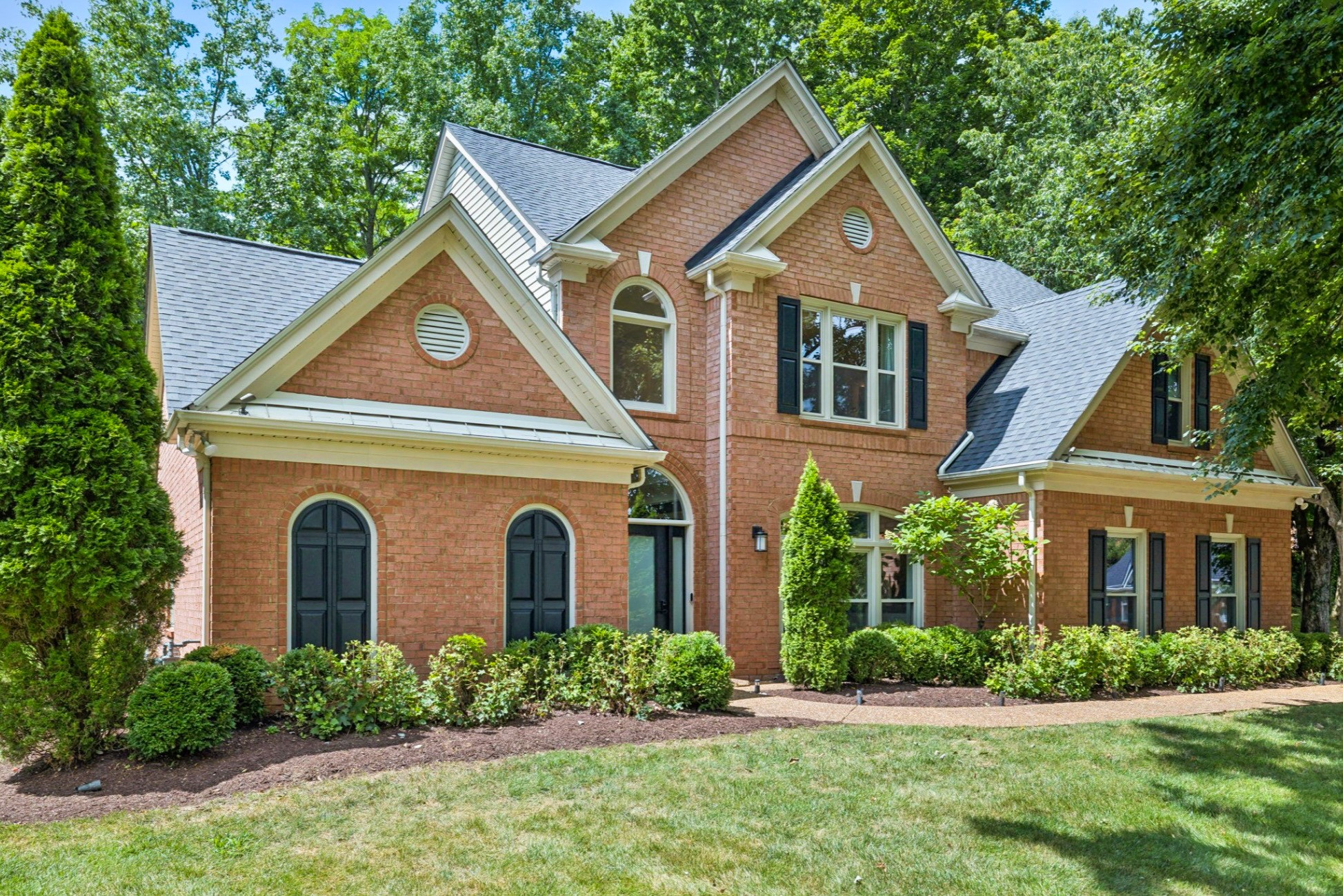1545 Abbottsford