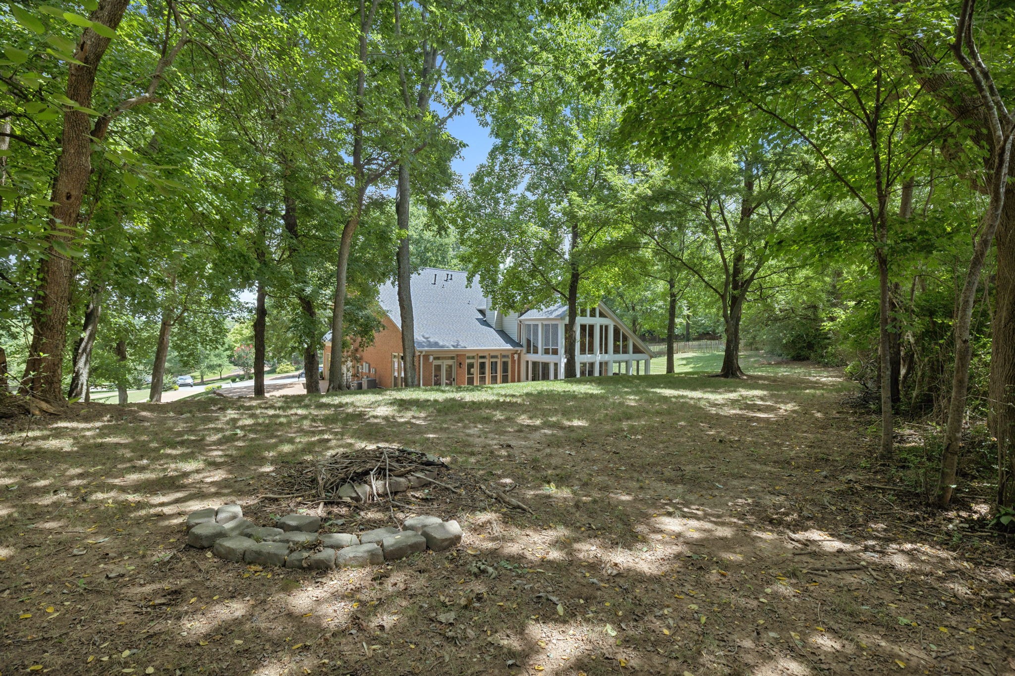 1545 Abbottsford