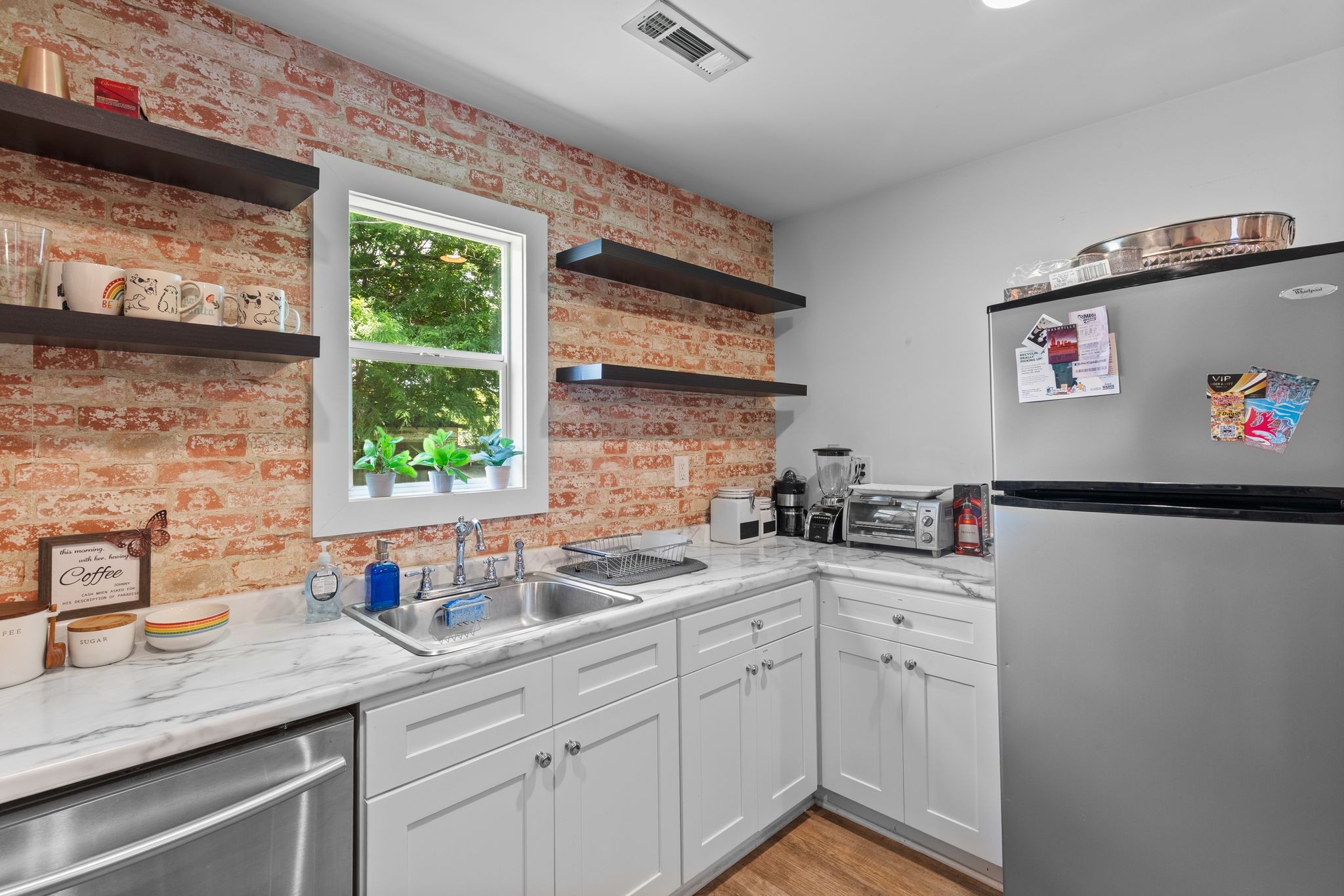 413 Lockland Dr Unit: B