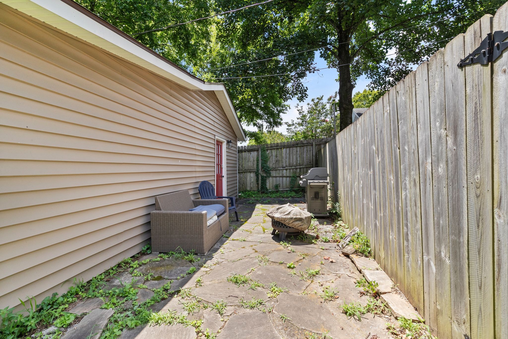 413 Lockland Dr Unit: B