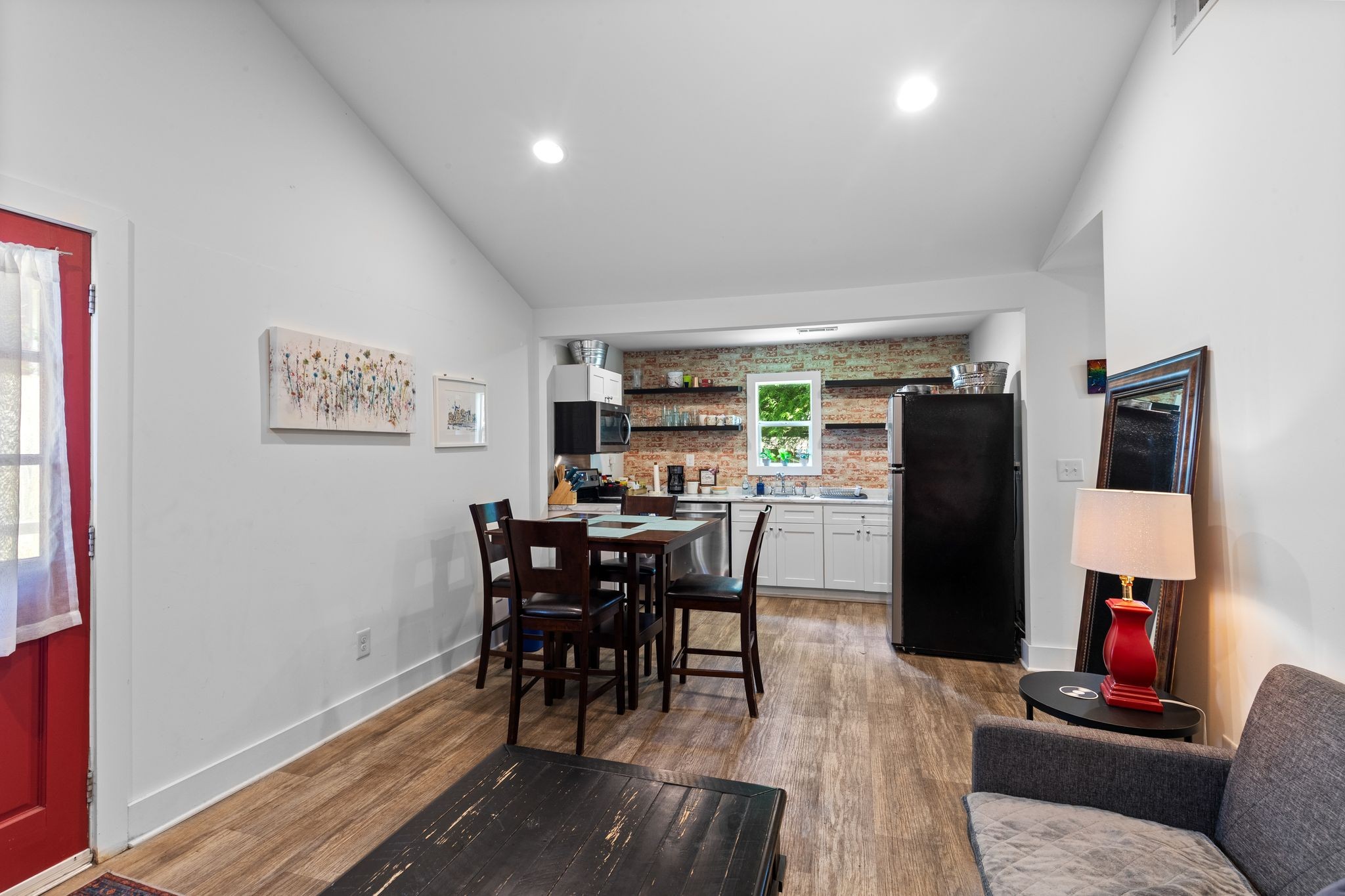413 Lockland Dr Unit: B