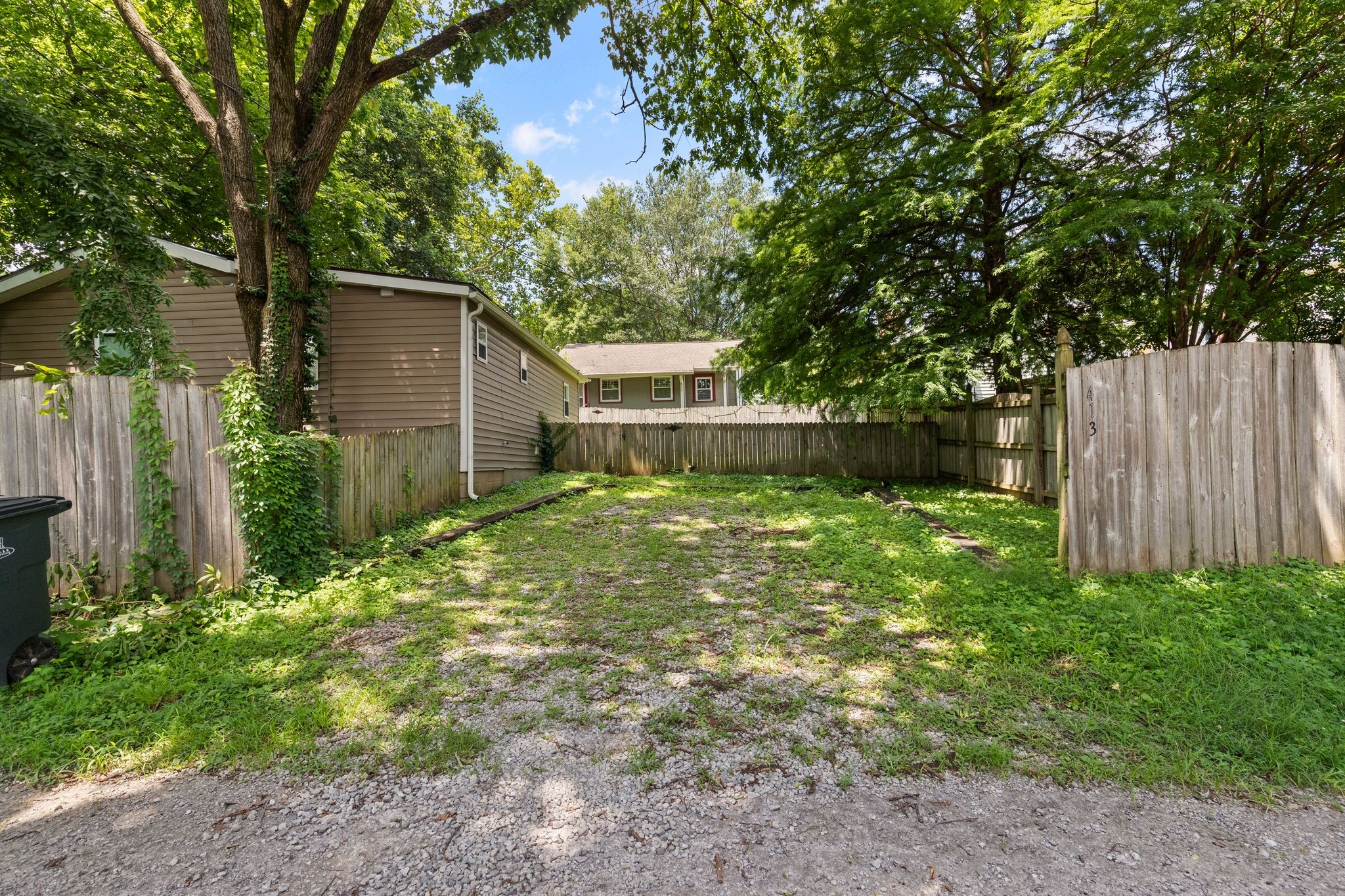 413 Lockland Dr Unit: B