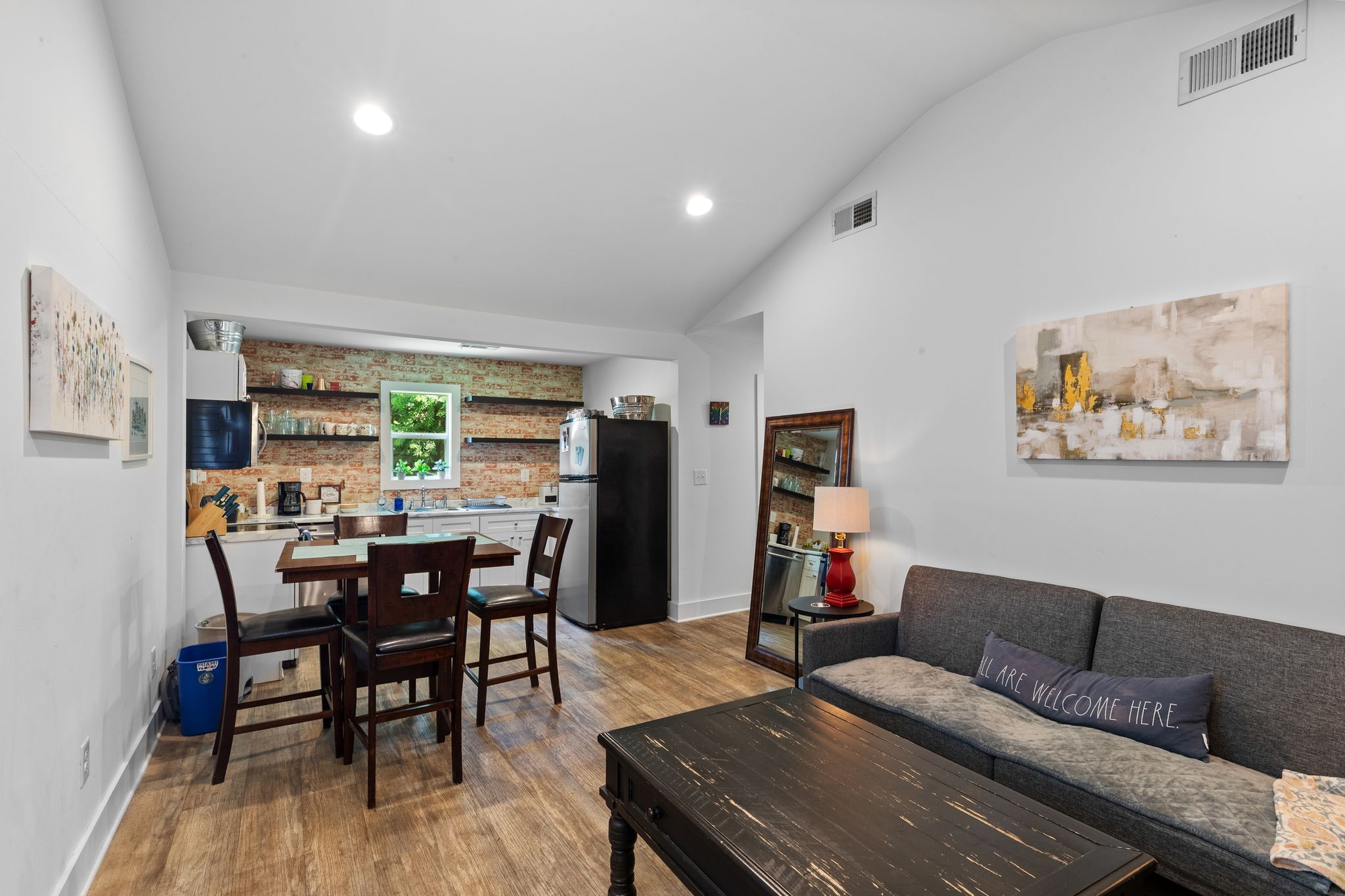 413 Lockland Dr Unit: B