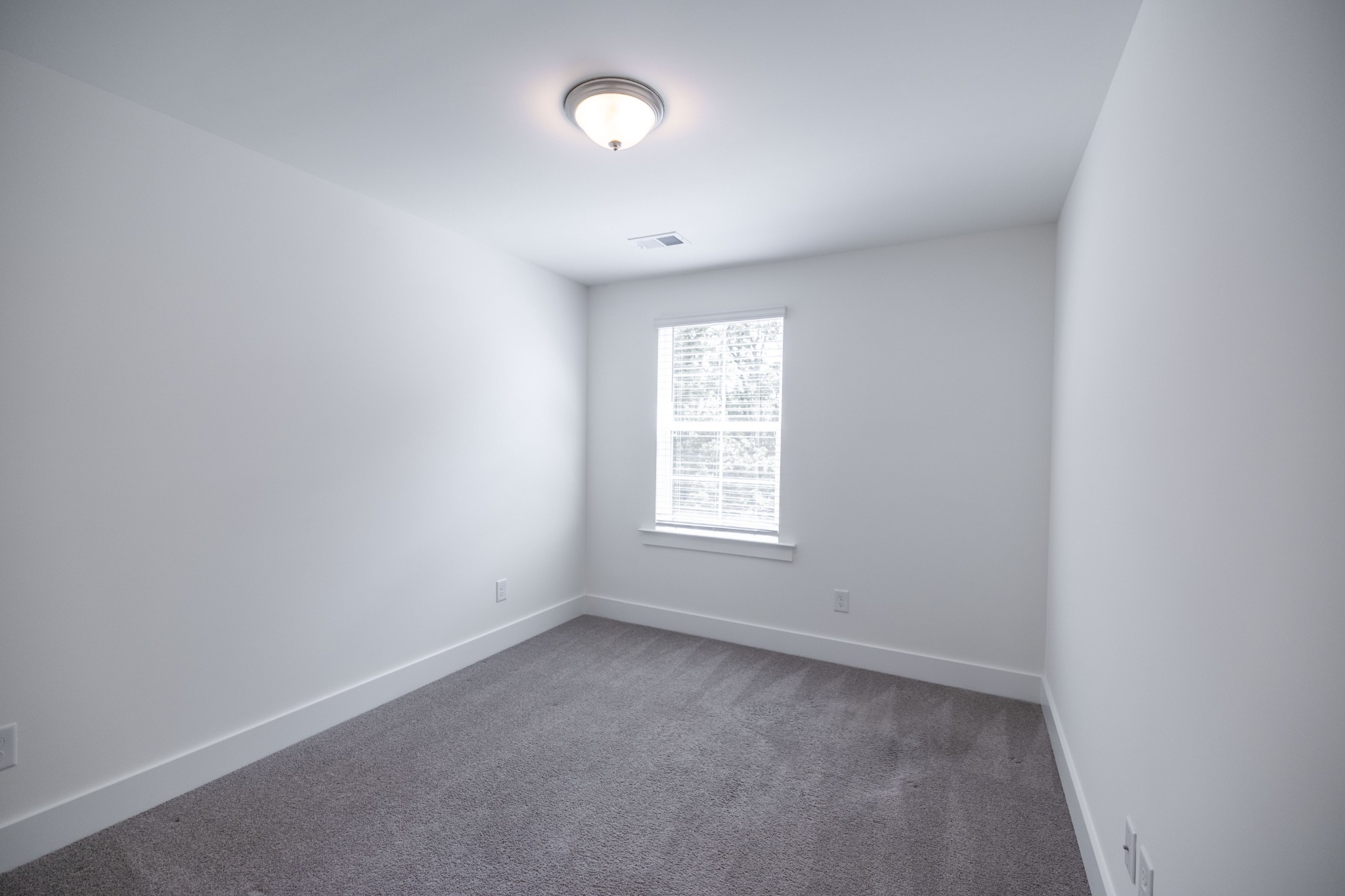 1073 Sweetleaf Dr