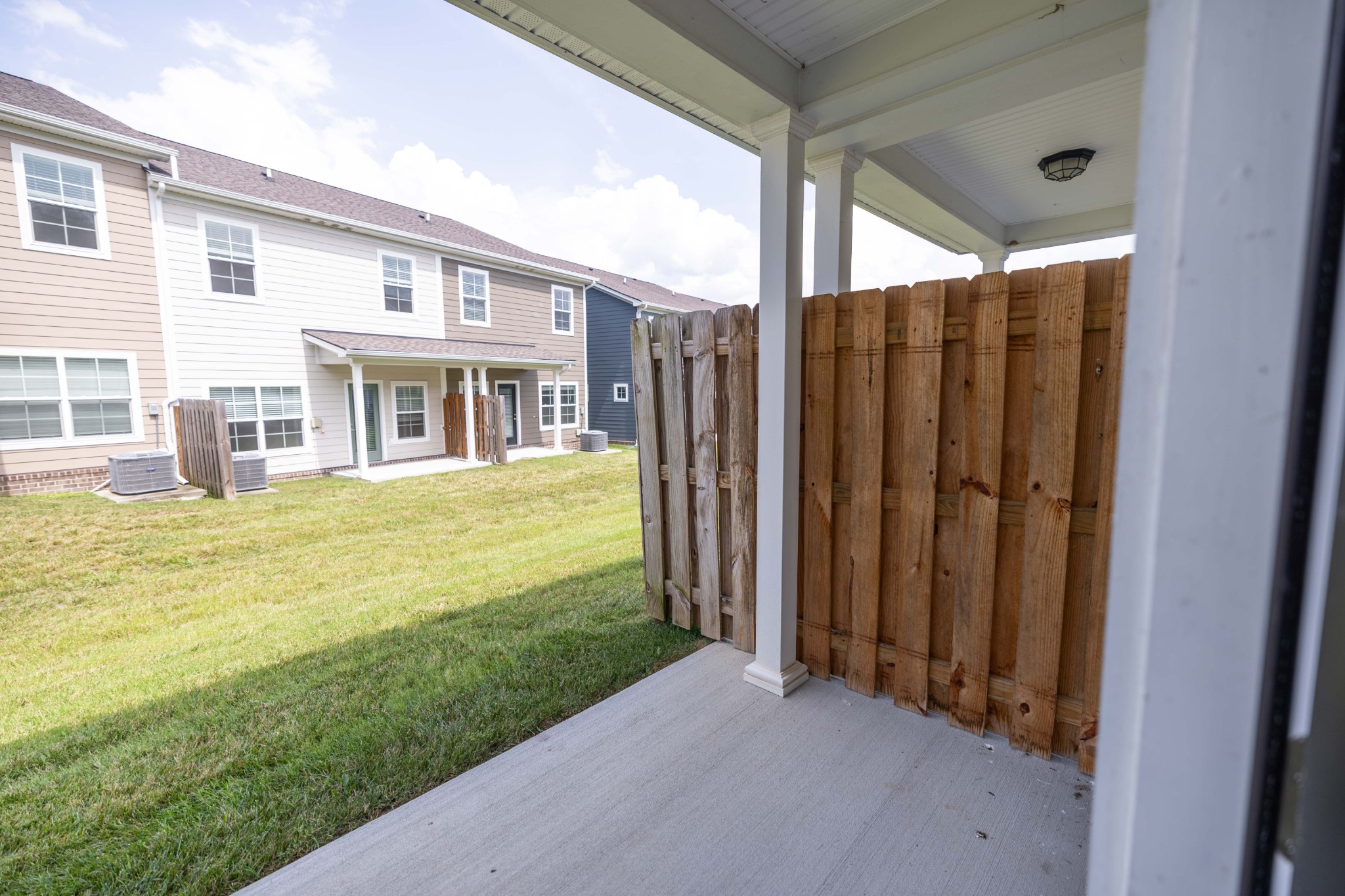 1044 Sweetleaf Dr