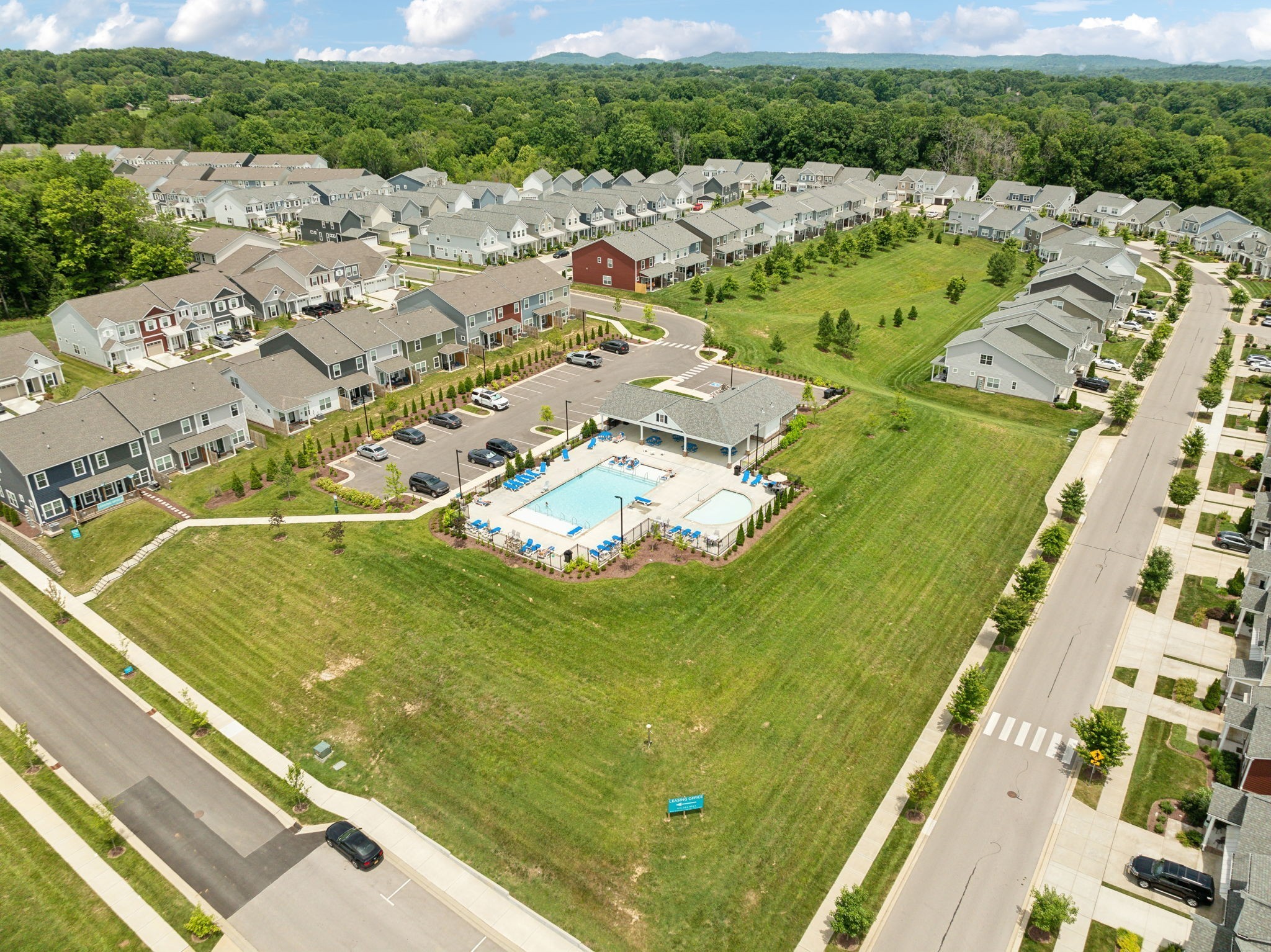 1055 Sweetleaf Dr