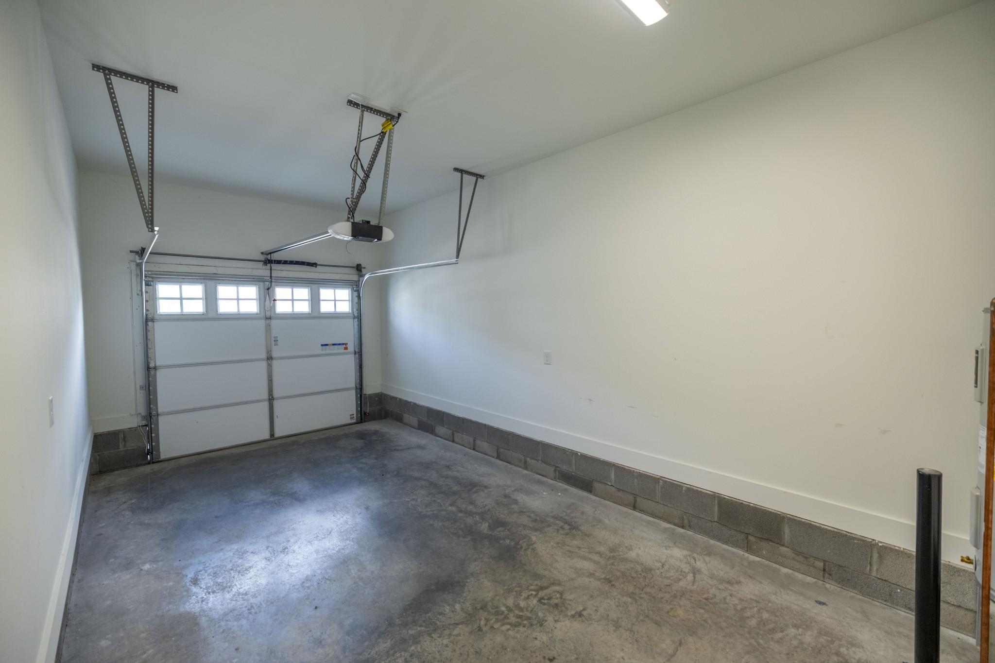 1055 Sweetleaf Dr