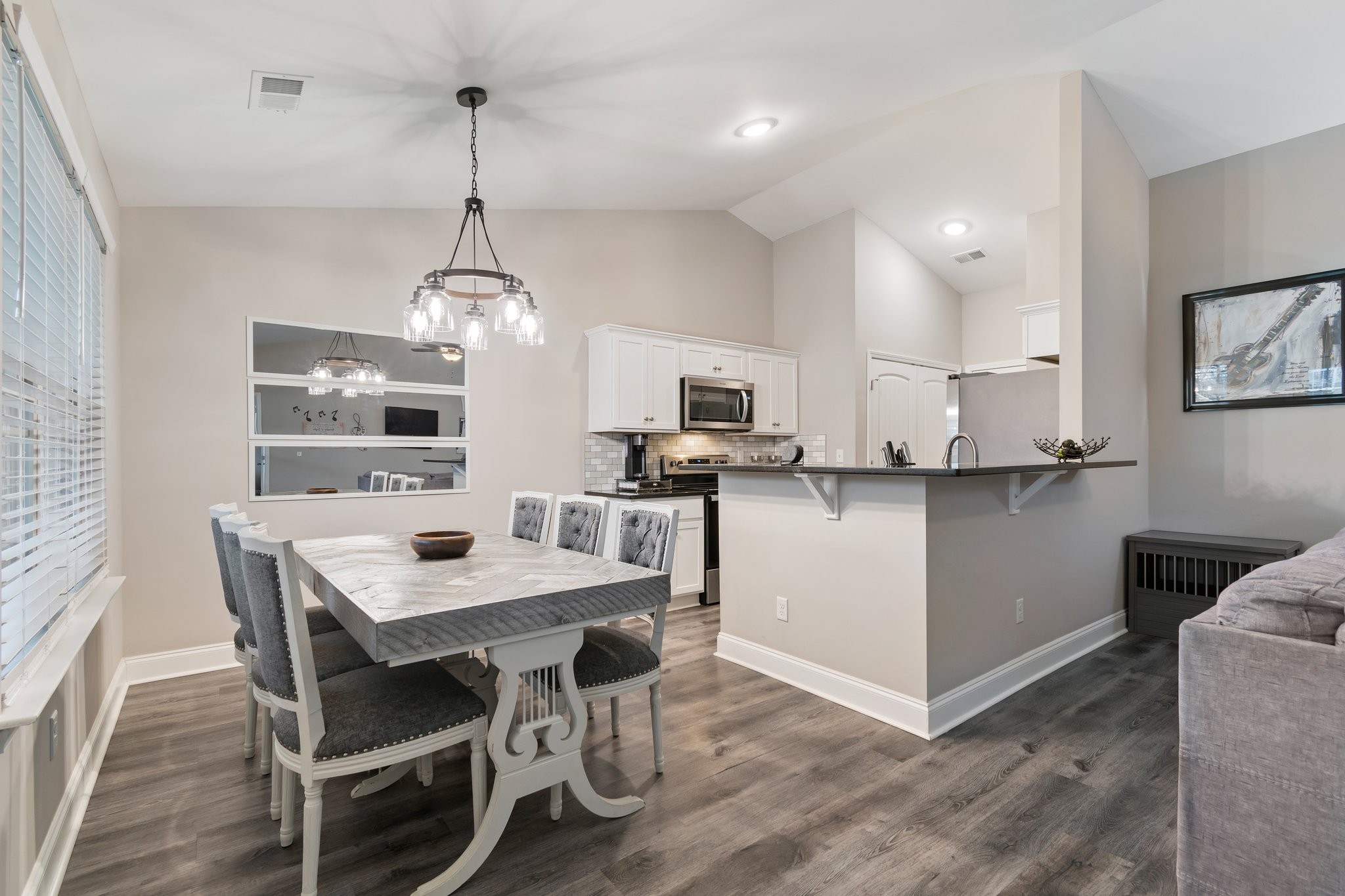 276 Fieldstone Ln