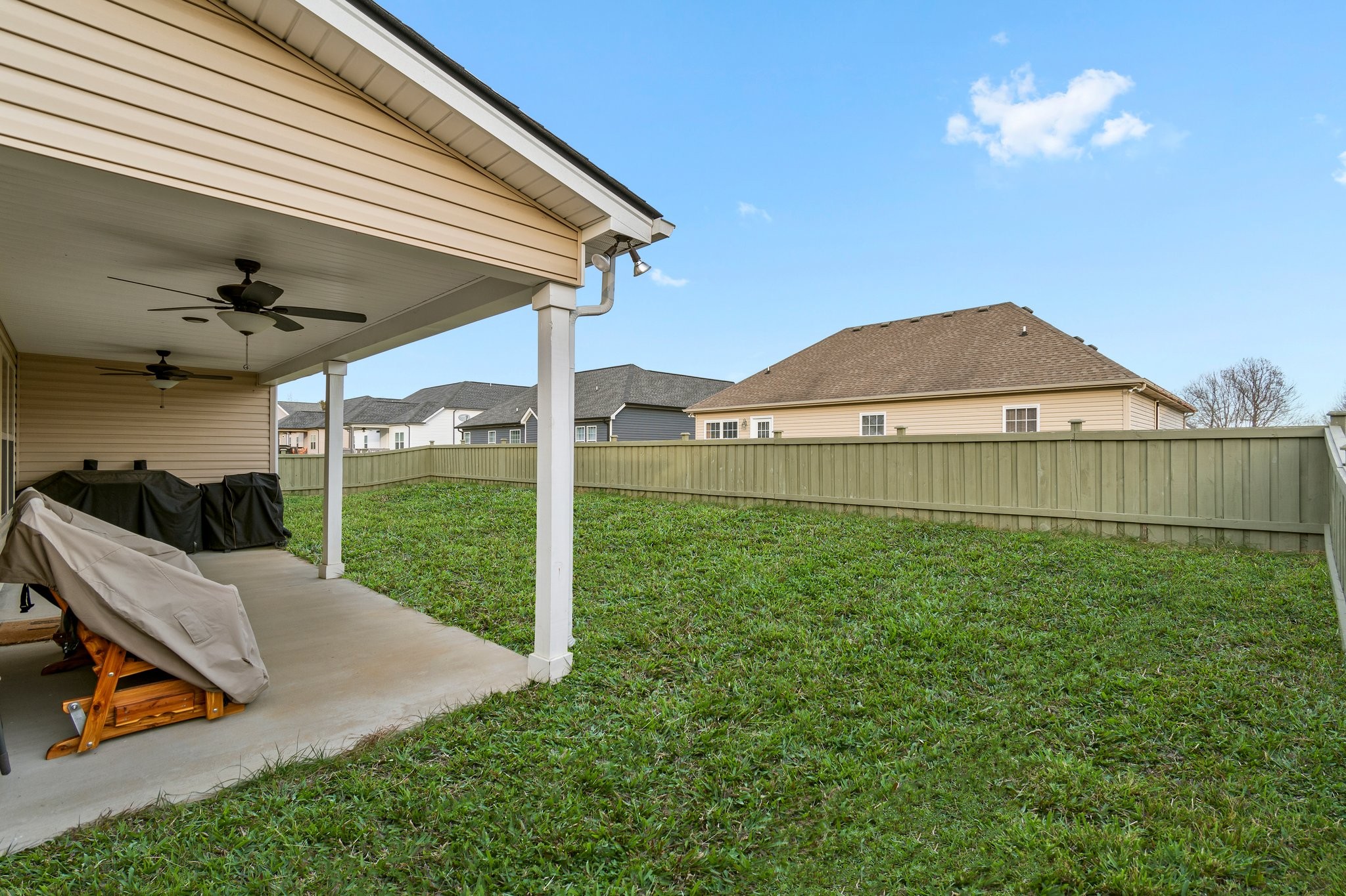 276 Fieldstone Ln