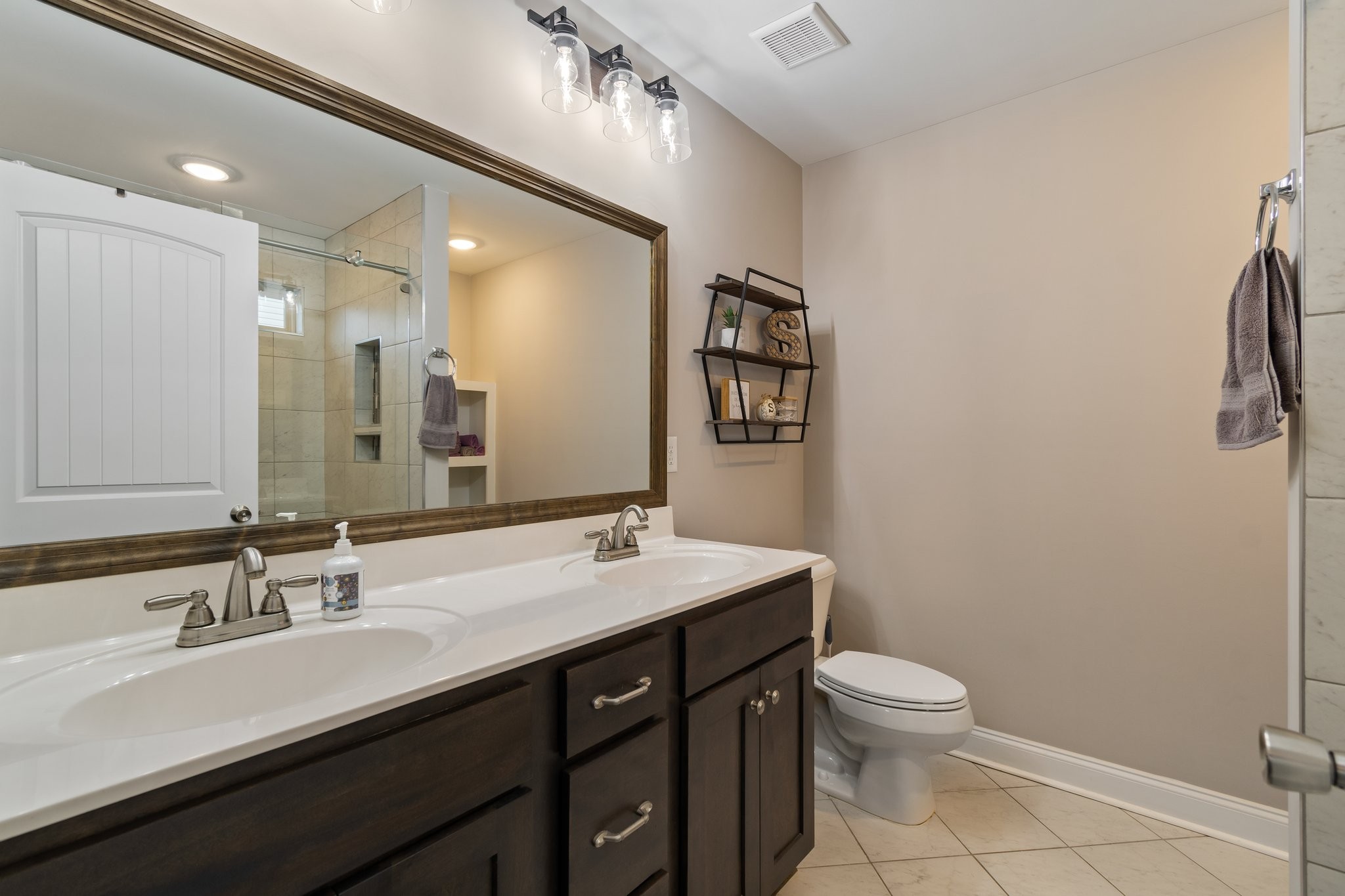 276 Fieldstone Ln