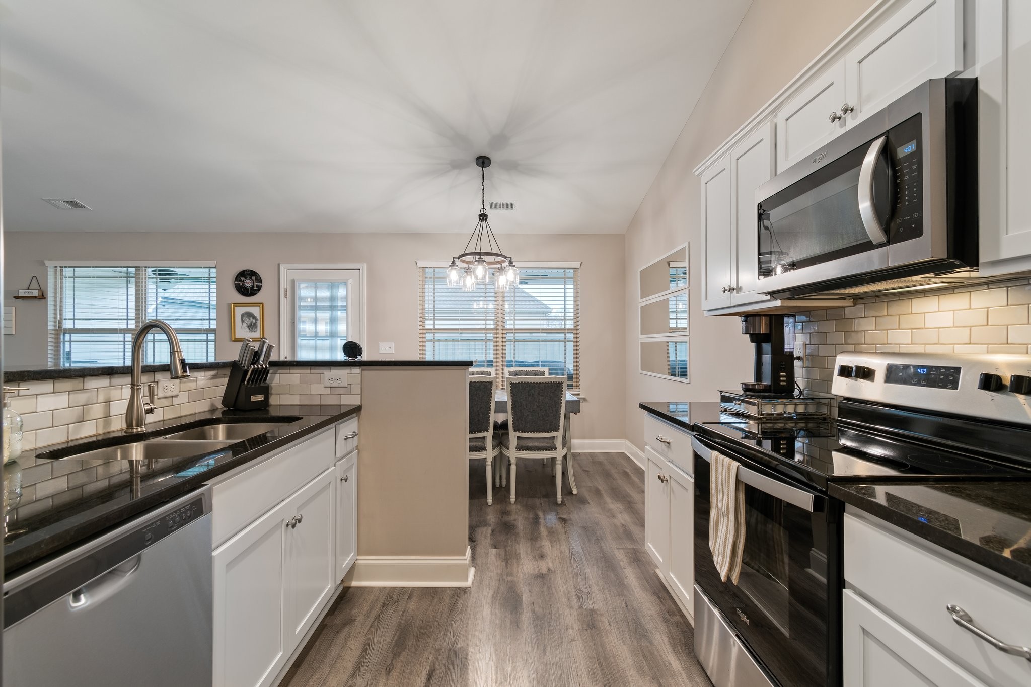 276 Fieldstone Ln