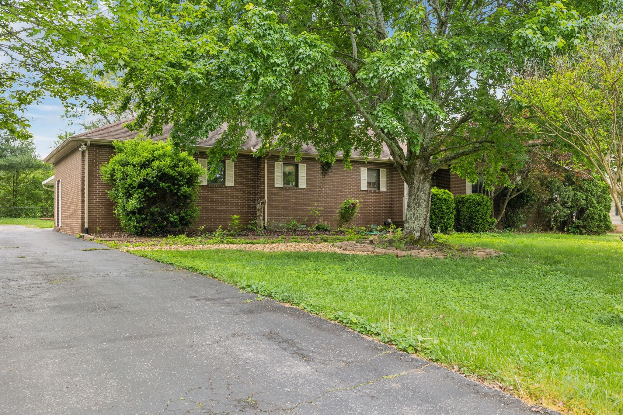 2261 High Meadow Dr