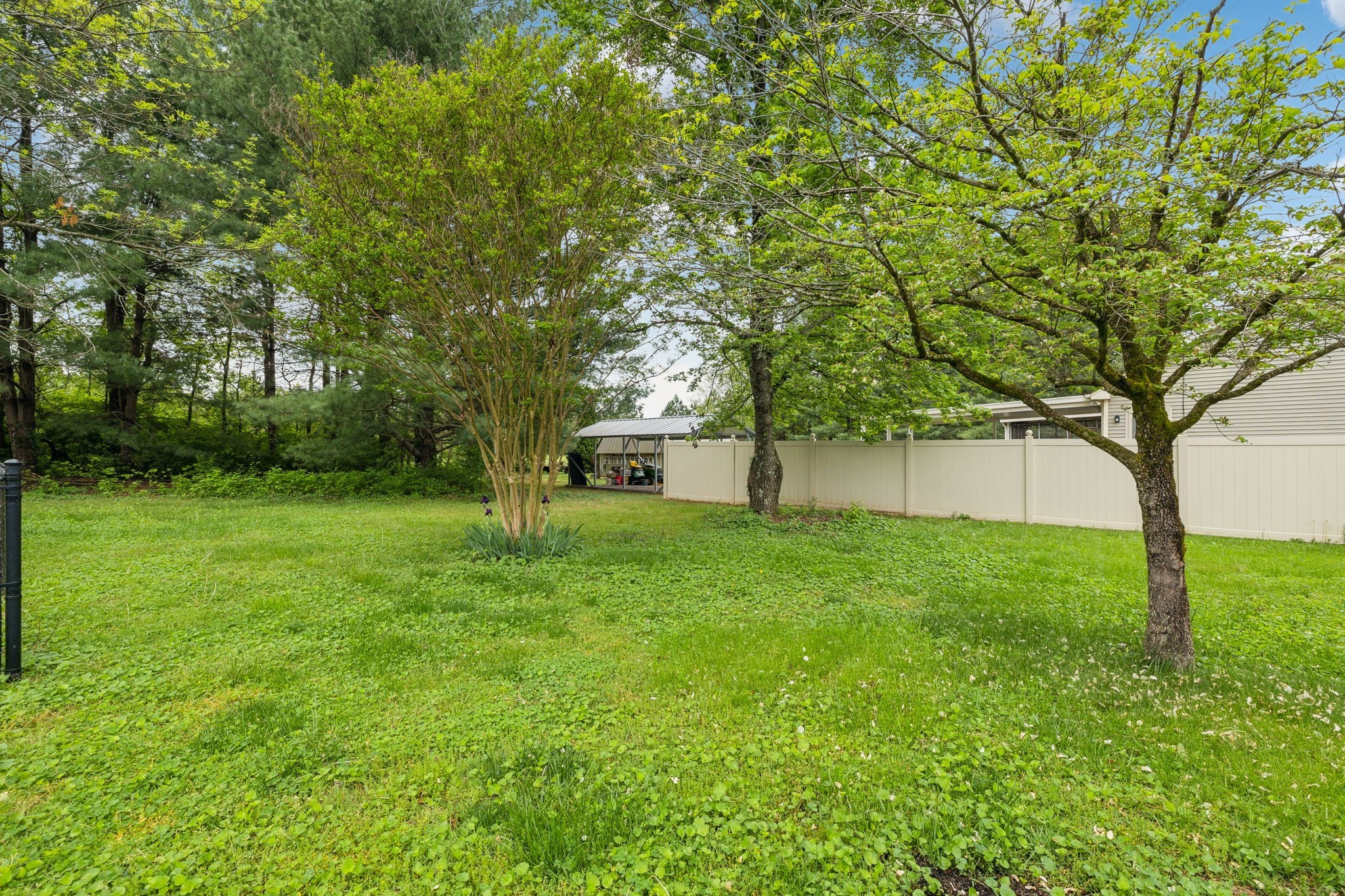 2261 High Meadow Dr
