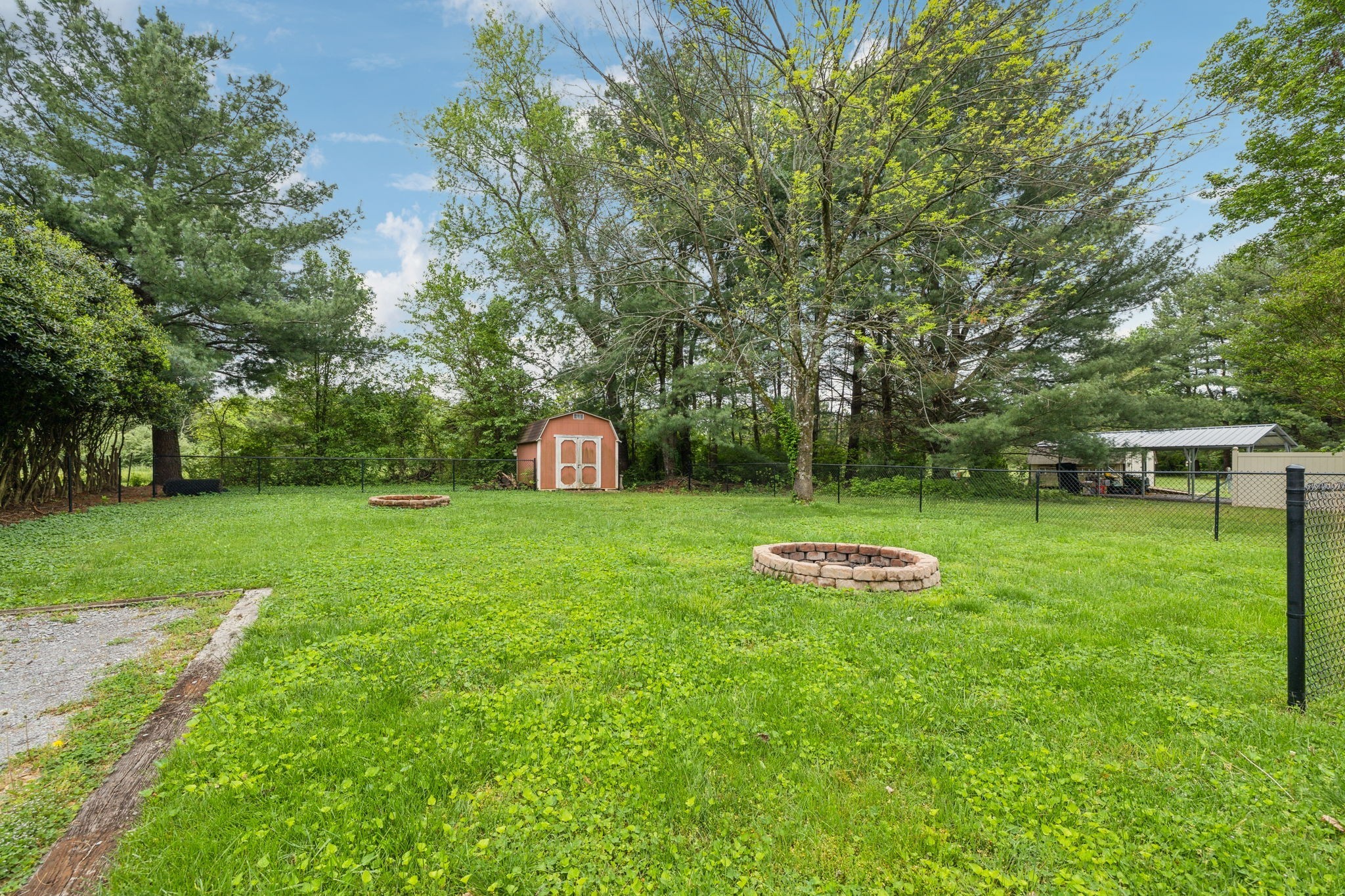 2261 High Meadow Dr