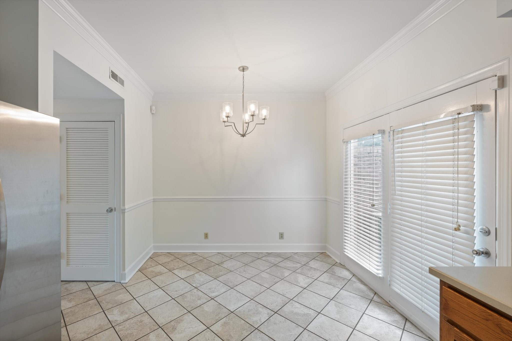 3321 Golf Club Ln