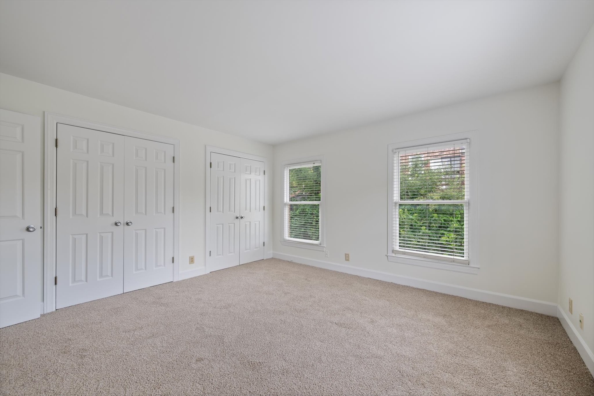 3321 Golf Club Ln