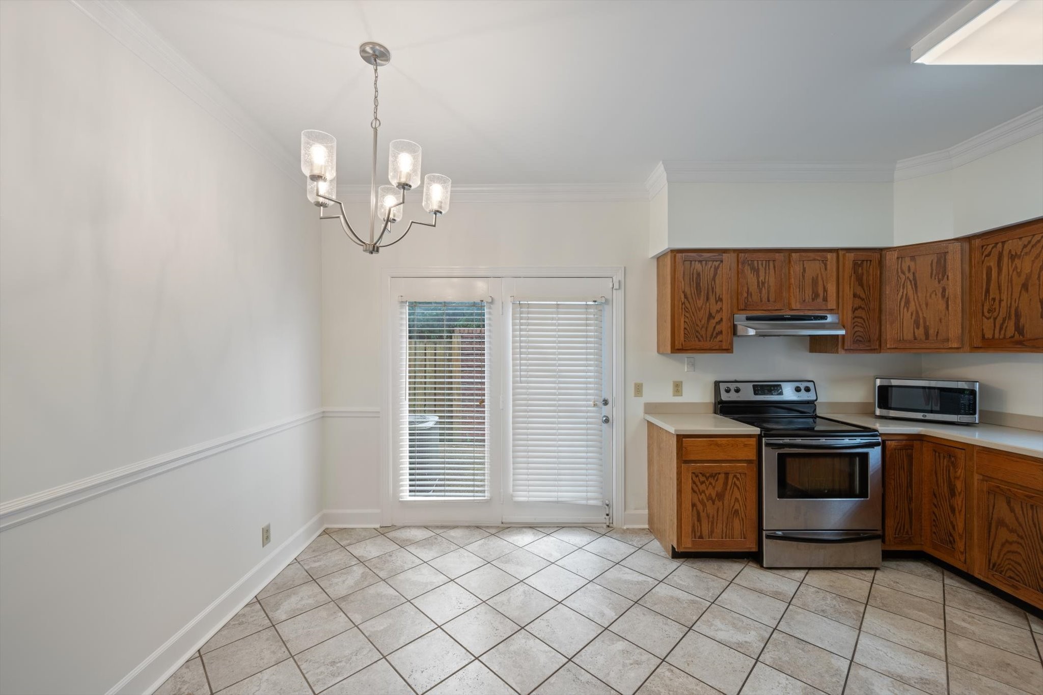 3321 Golf Club Ln