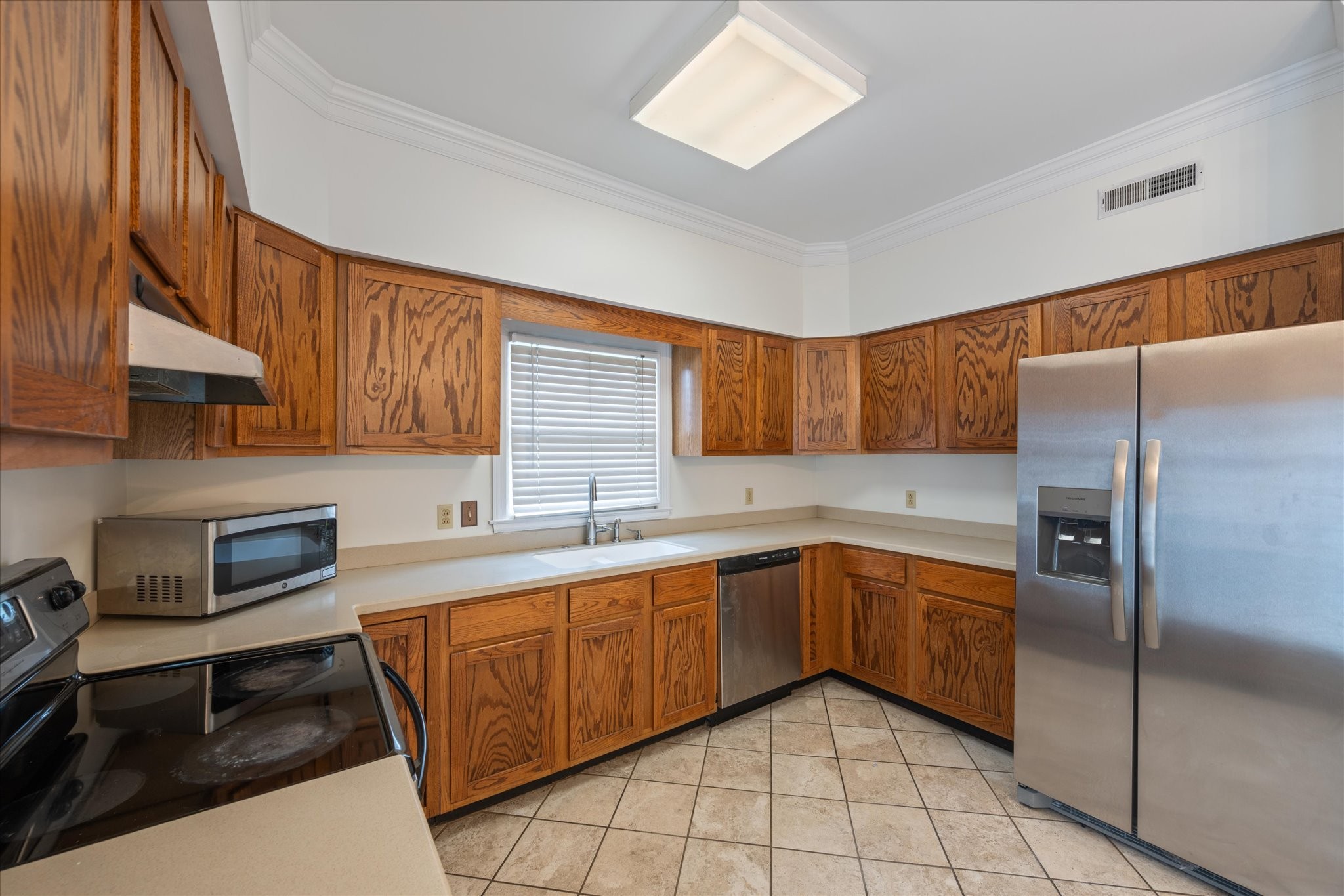 3321 Golf Club Ln