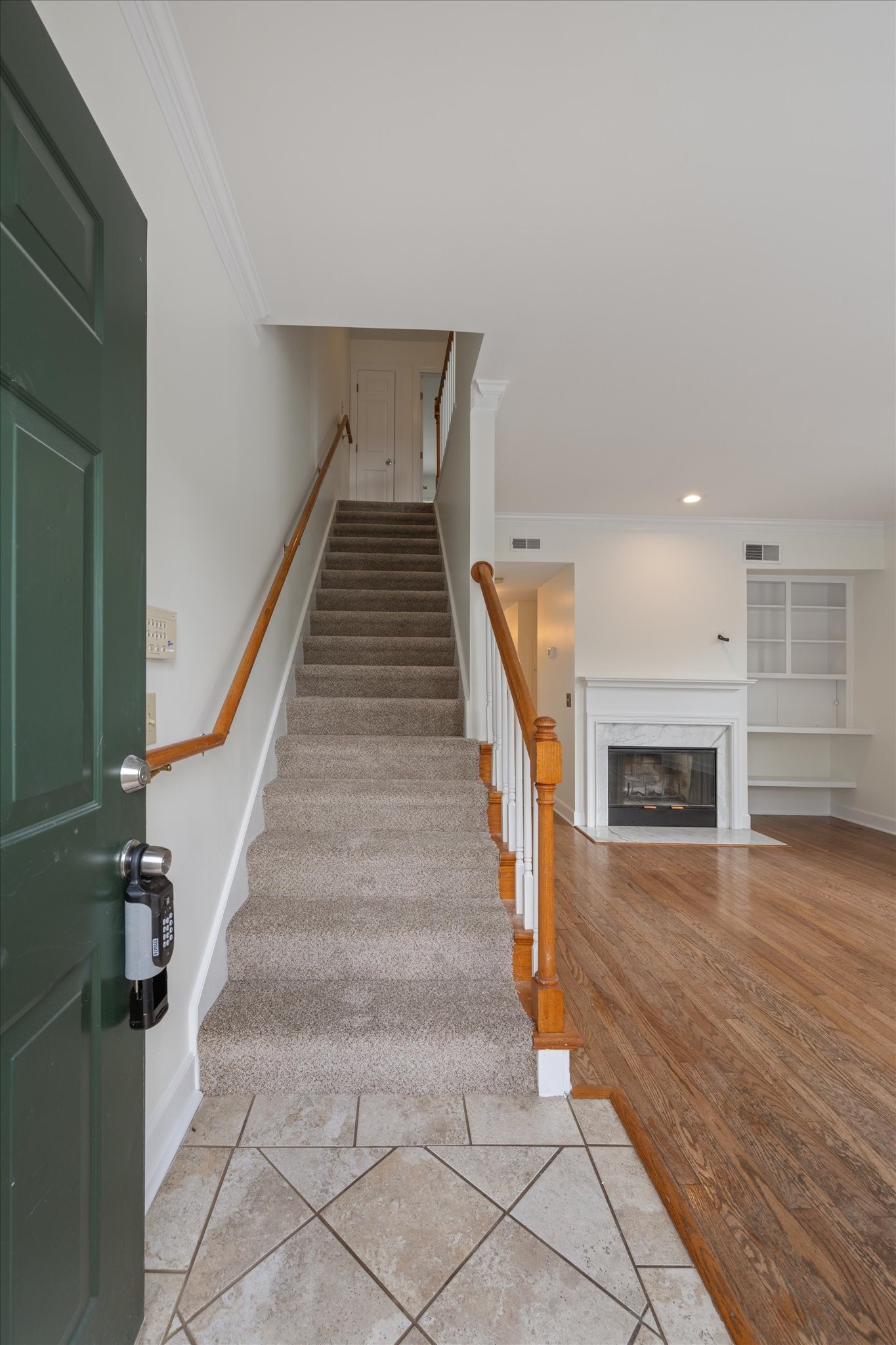 3321 Golf Club Ln
