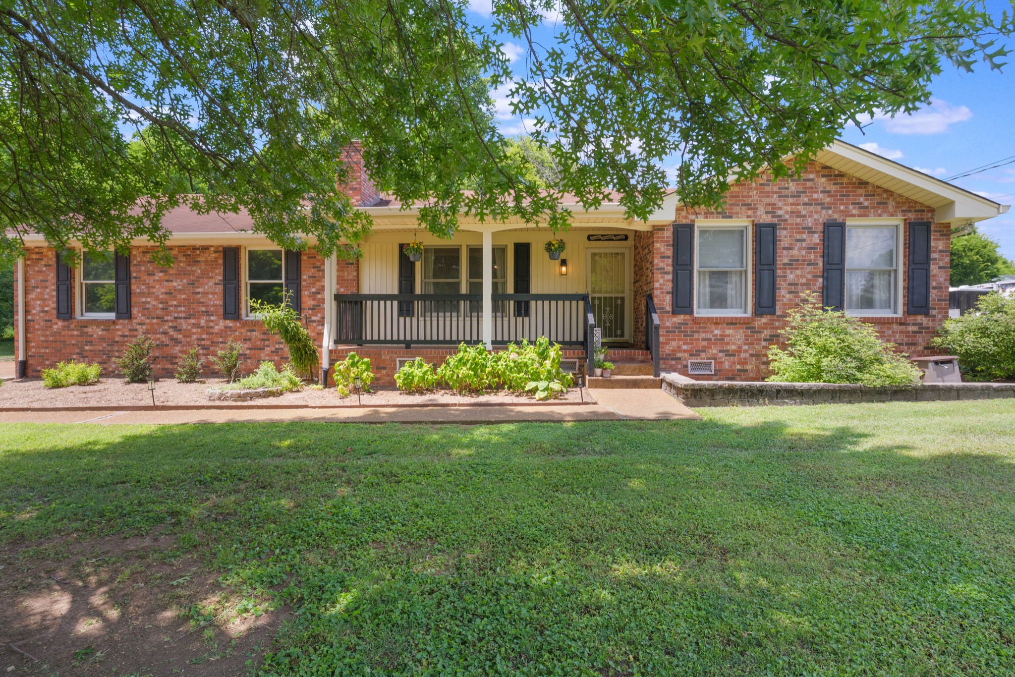 104 Donna Dr