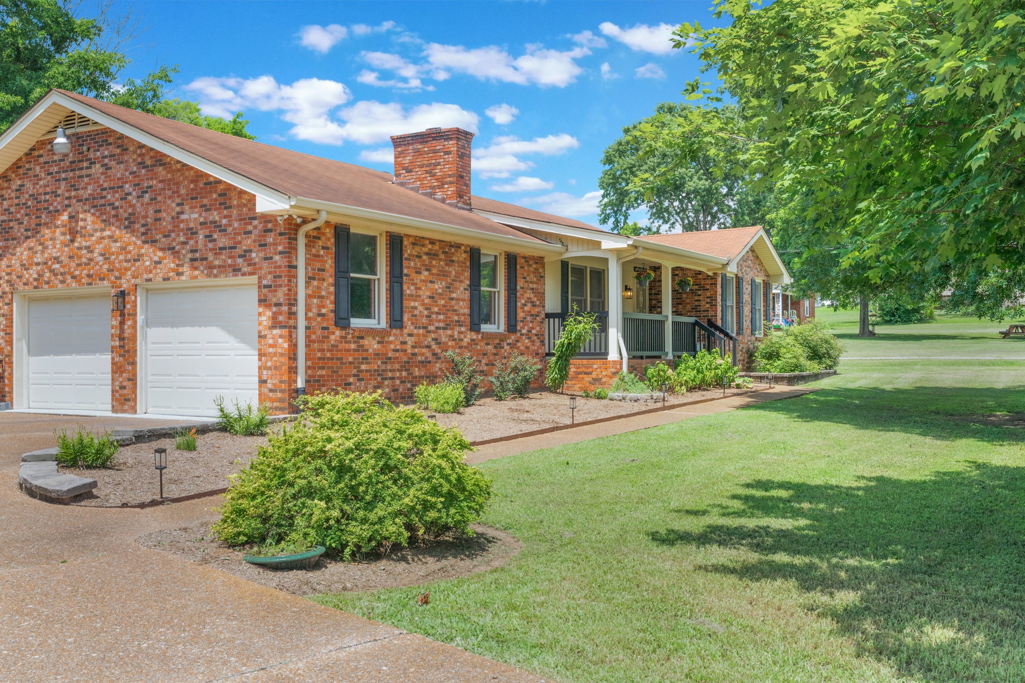 104 Donna Dr