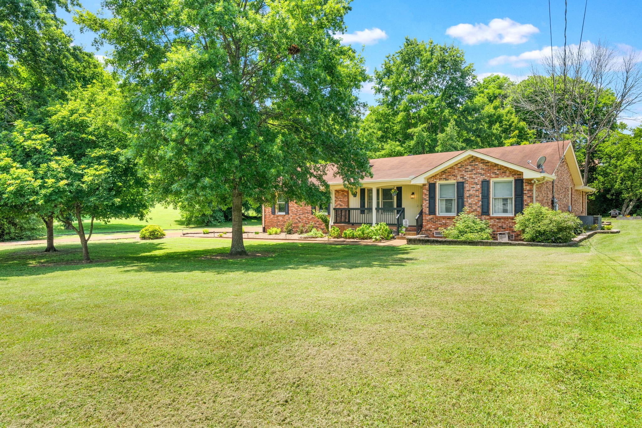 104 Donna Dr