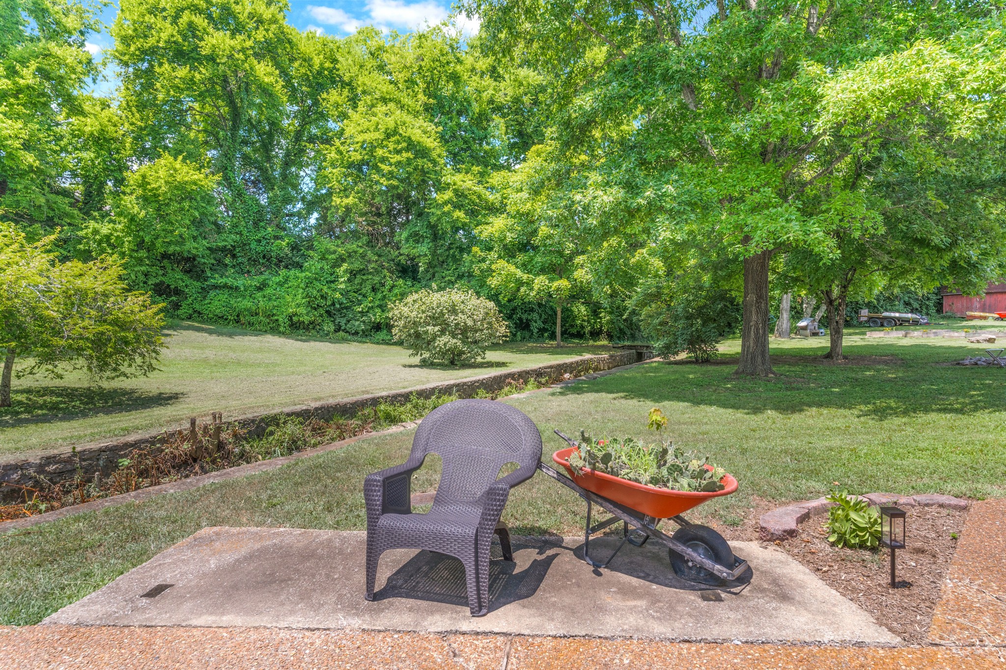 104 Donna Dr