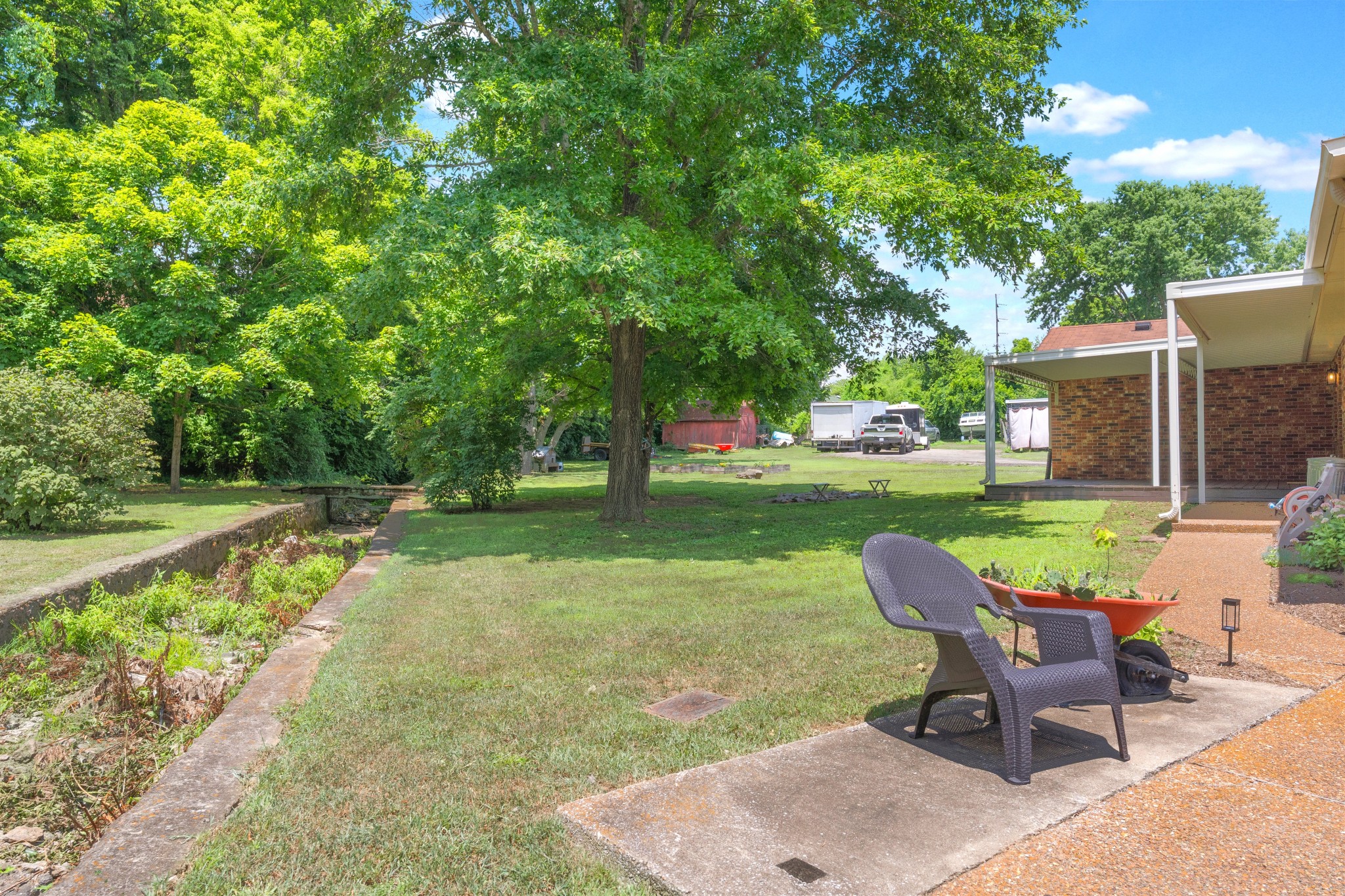104 Donna Dr