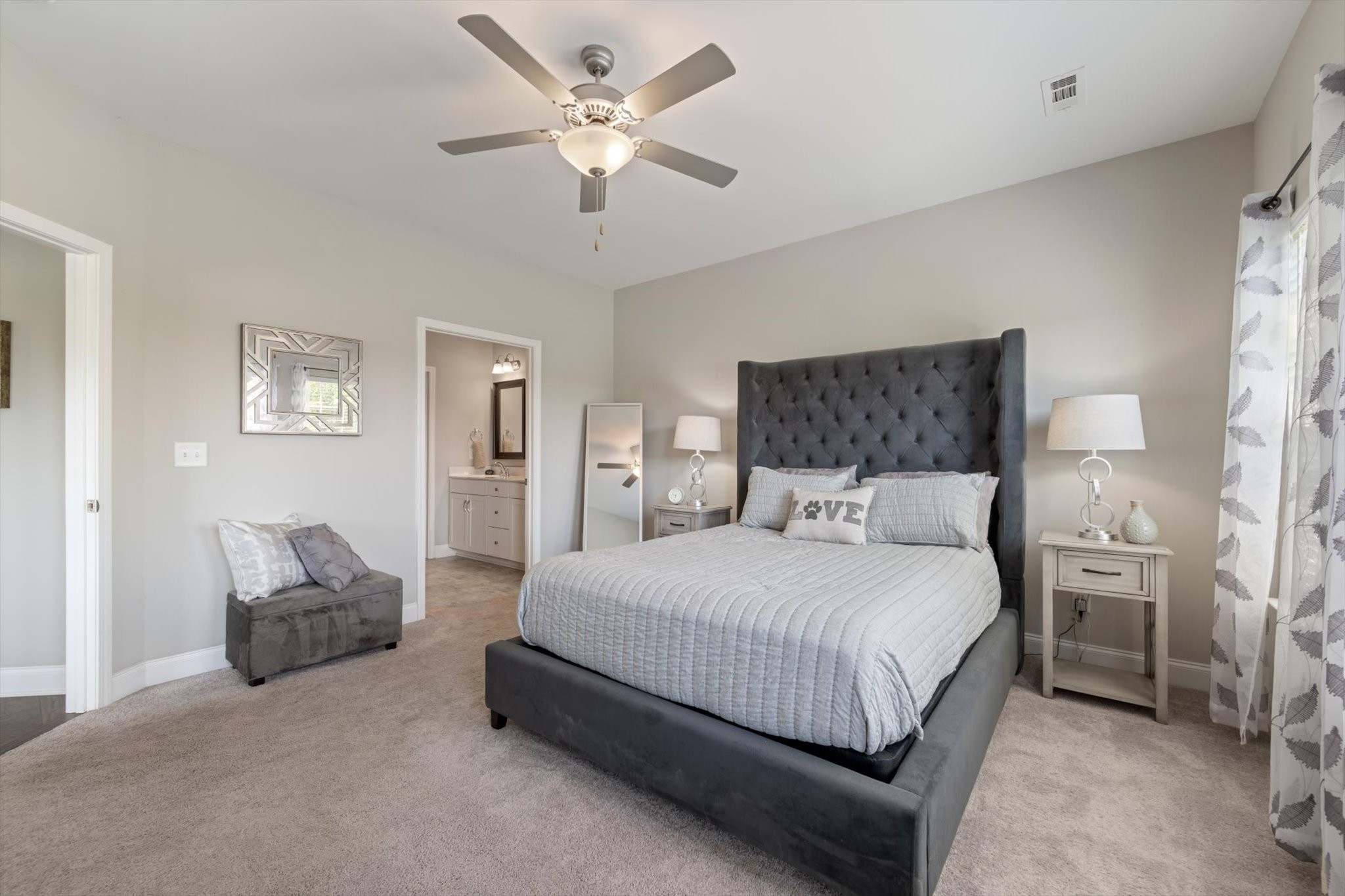 3316 Livermore Ln