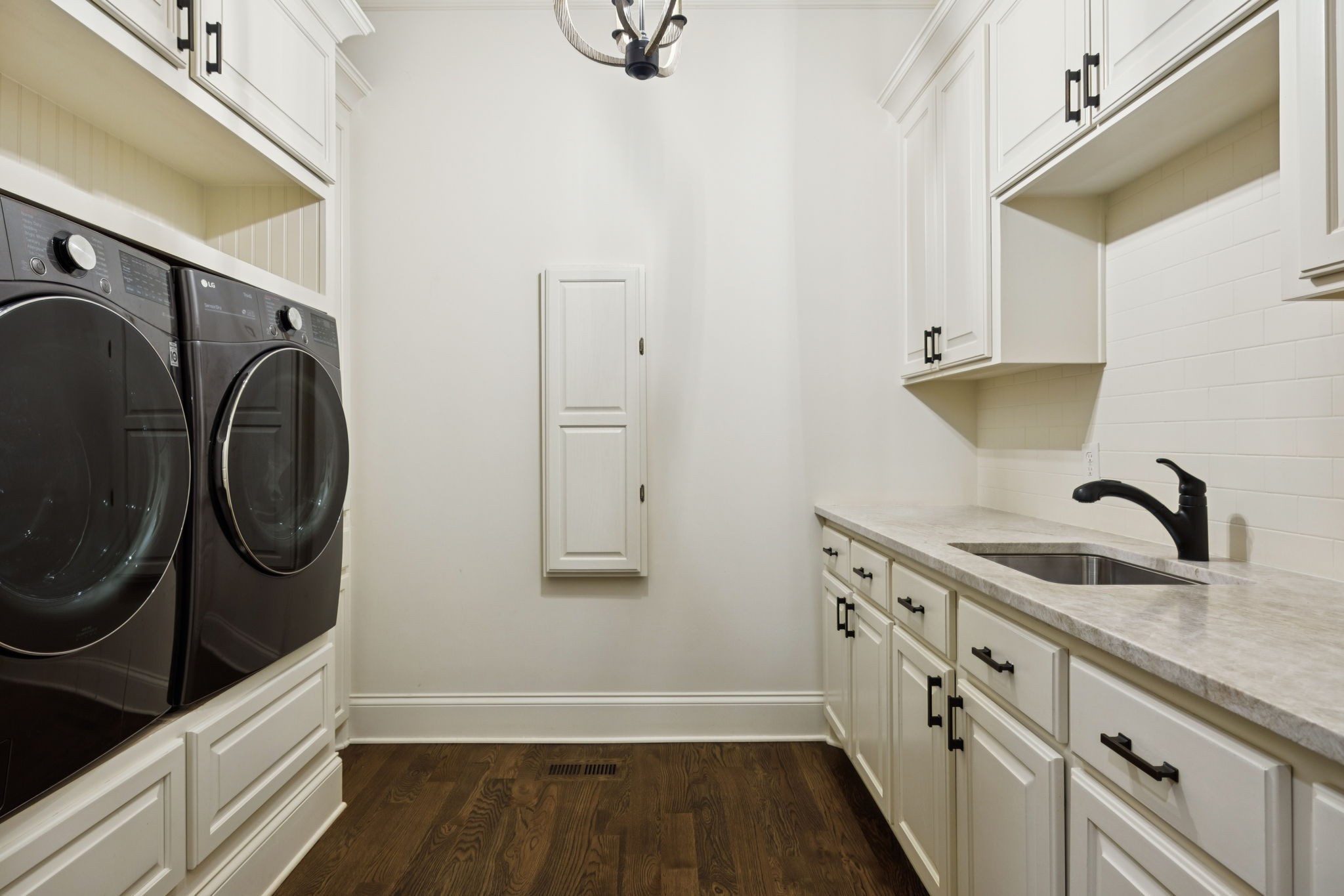 1616 Championship Blvd