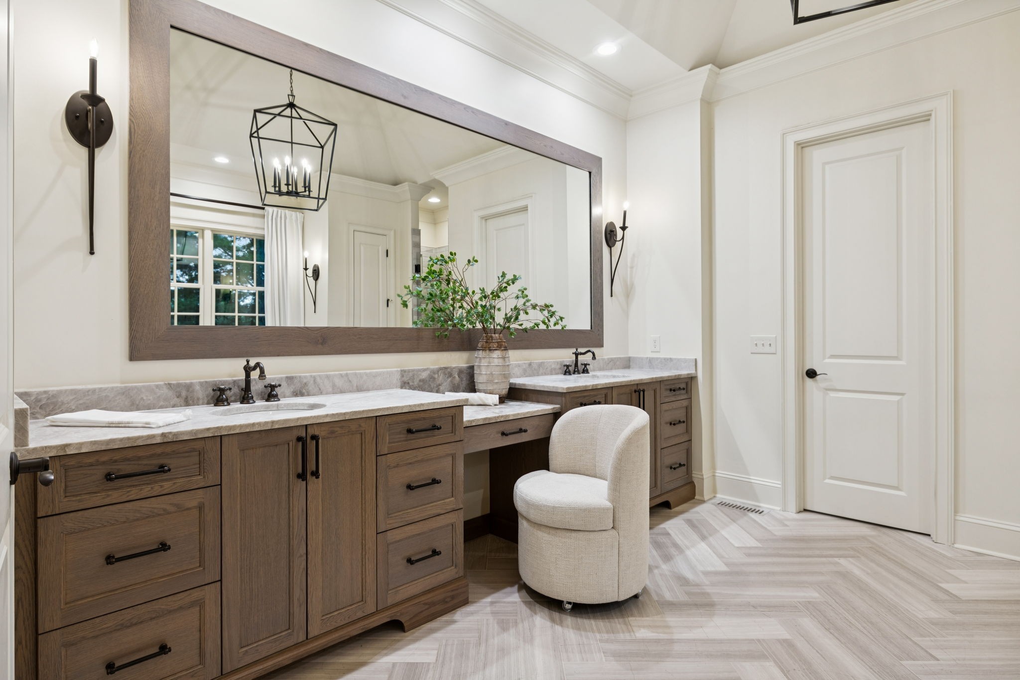 1616 Championship Blvd