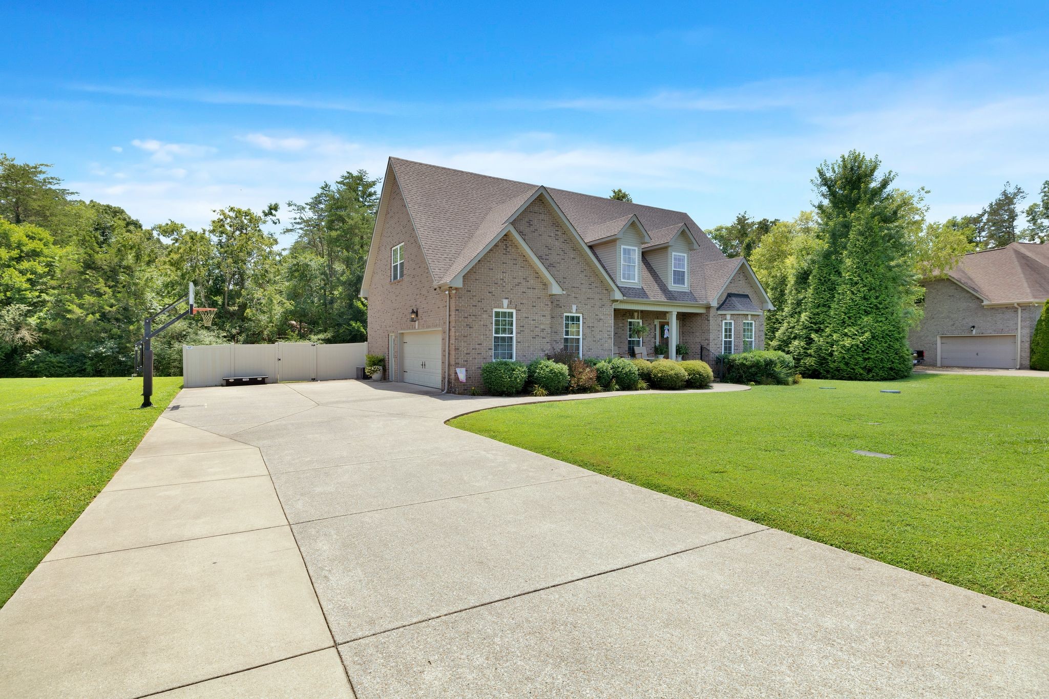 508 Serviceberry Dr