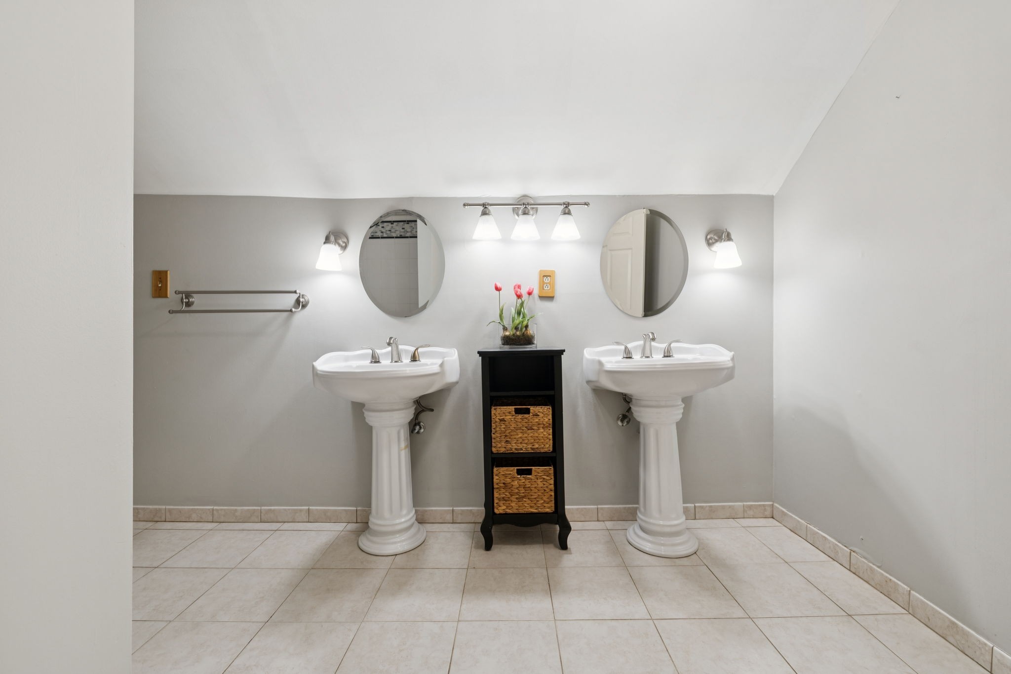 5353 Green Valley Ct