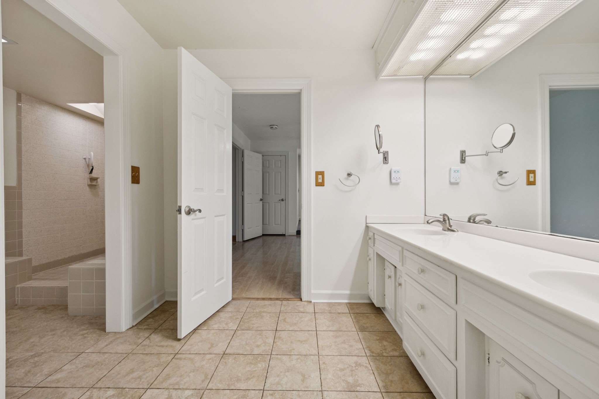 5353 Green Valley Ct