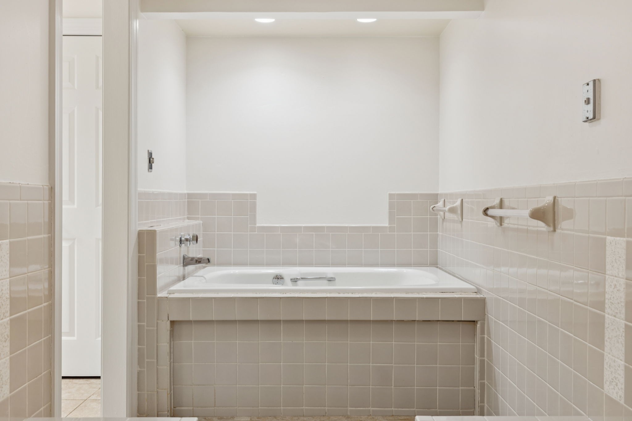 5353 Green Valley Ct