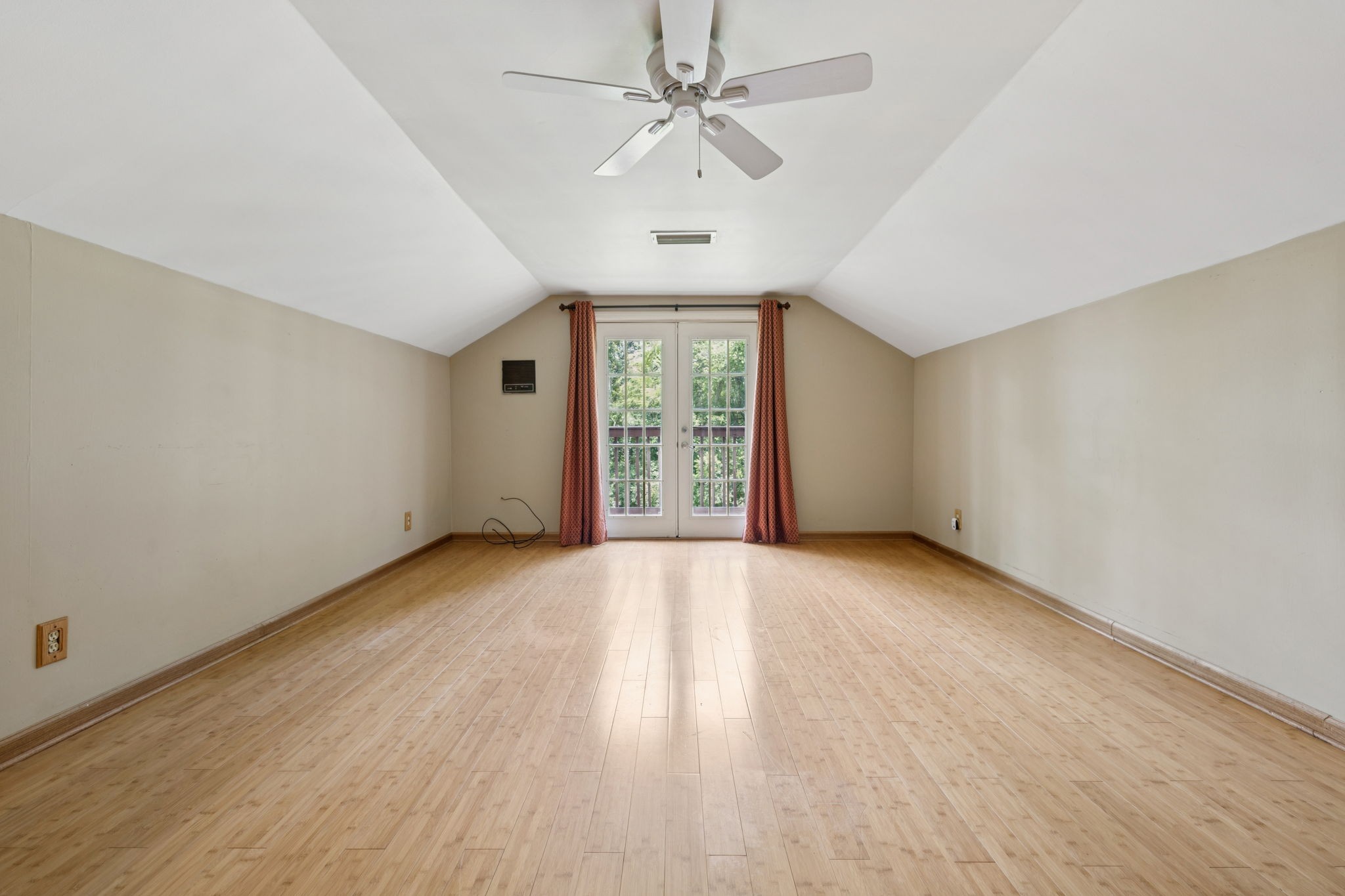 5353 Green Valley Ct