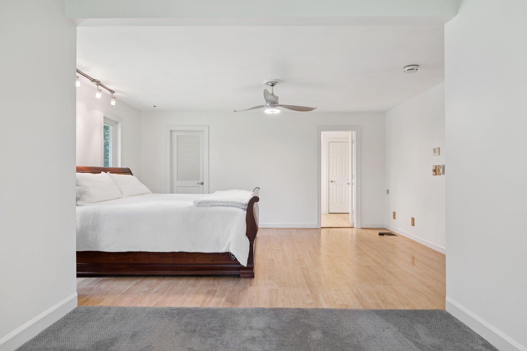 5353 Green Valley Ct